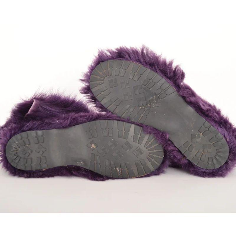 2000's Y2k Moschino Purple Fluffy Sheepskin Fur Vintage Moon Ski Boots For Sale 2