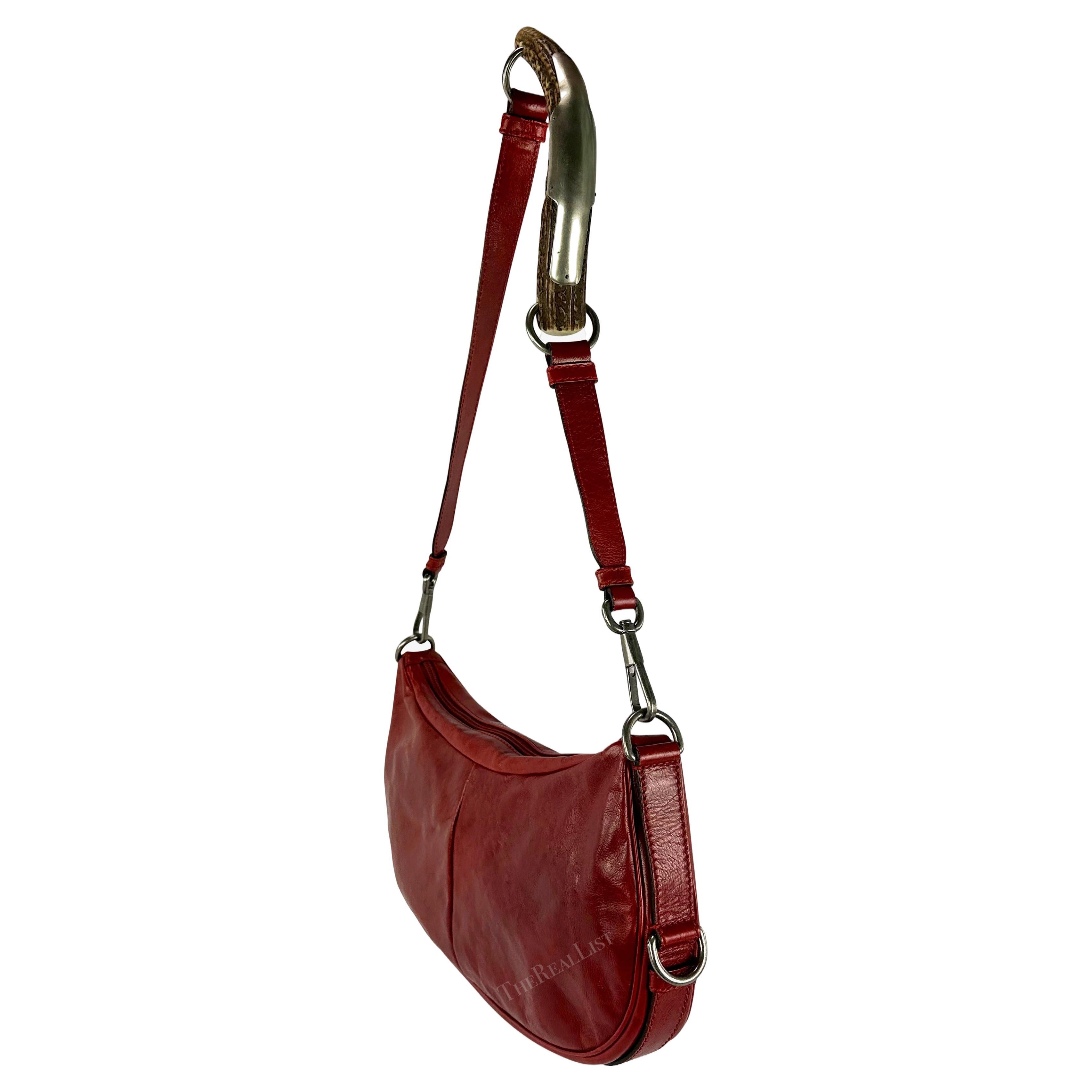 2000s Yves Saint Laurent by Tom Ford Red Leather Mombassa Shoulder Bag In Good Condition For Sale In West Hollywood, CA