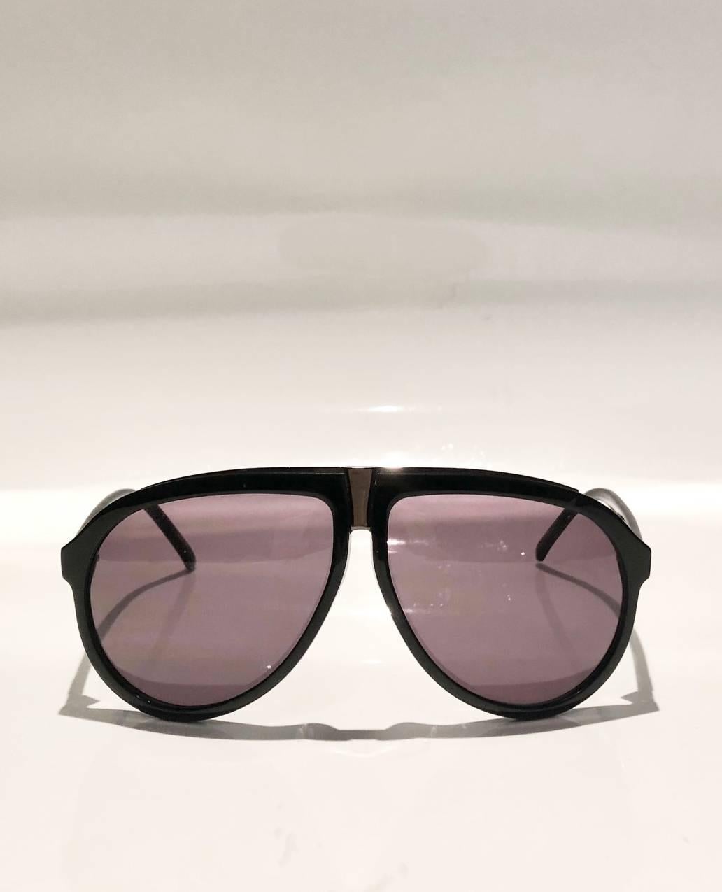 Yves Saint Laurent  Aviator Sunglasses, oversized, black resin, black lenses 

Condition: vintage, excellent, 2000s 

