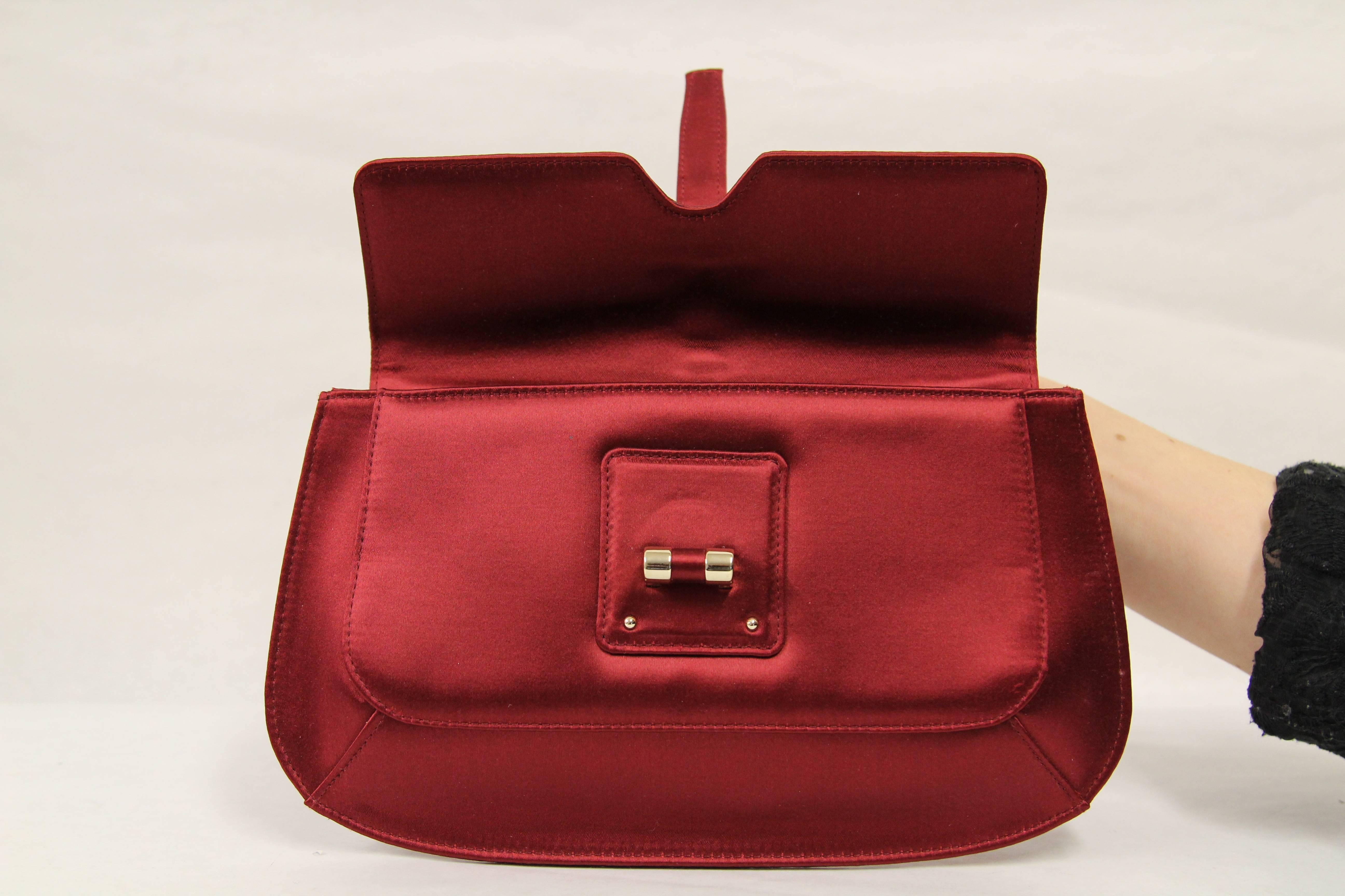 2000s Yves Saint Laurent Satin Silk Clutch In Excellent Condition In Lugo (RA), IT