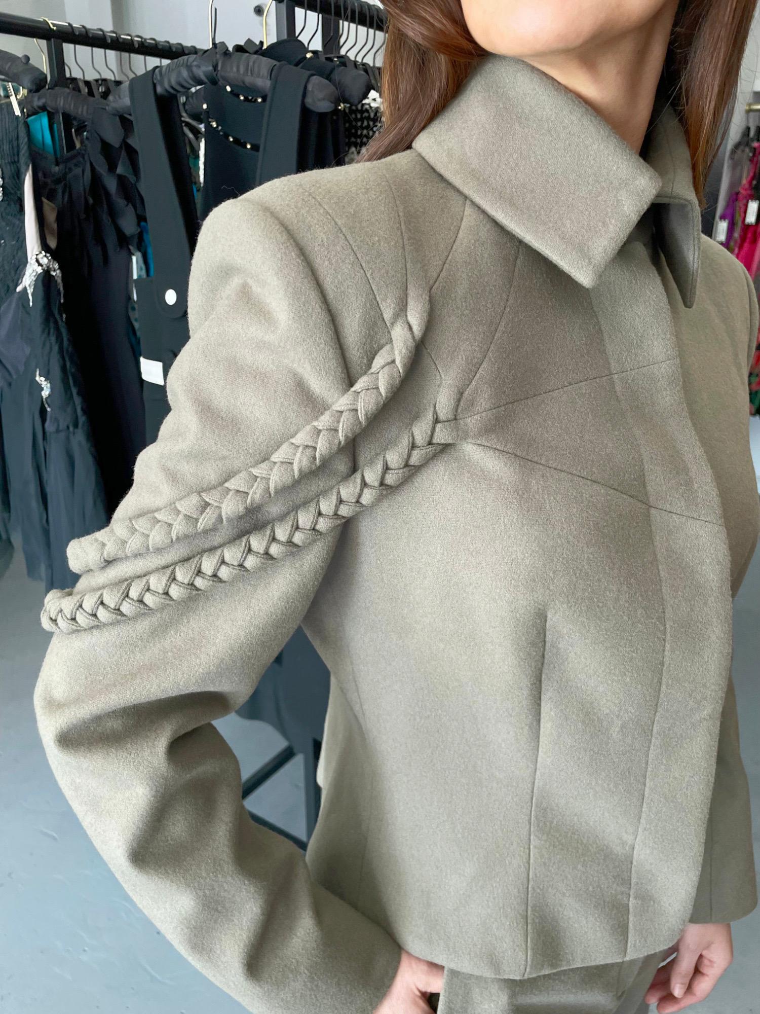 Women's 2001 Alexander McQueen Documented Runway Moss-Green Wool Braided Jacket Pantsuit For Sale