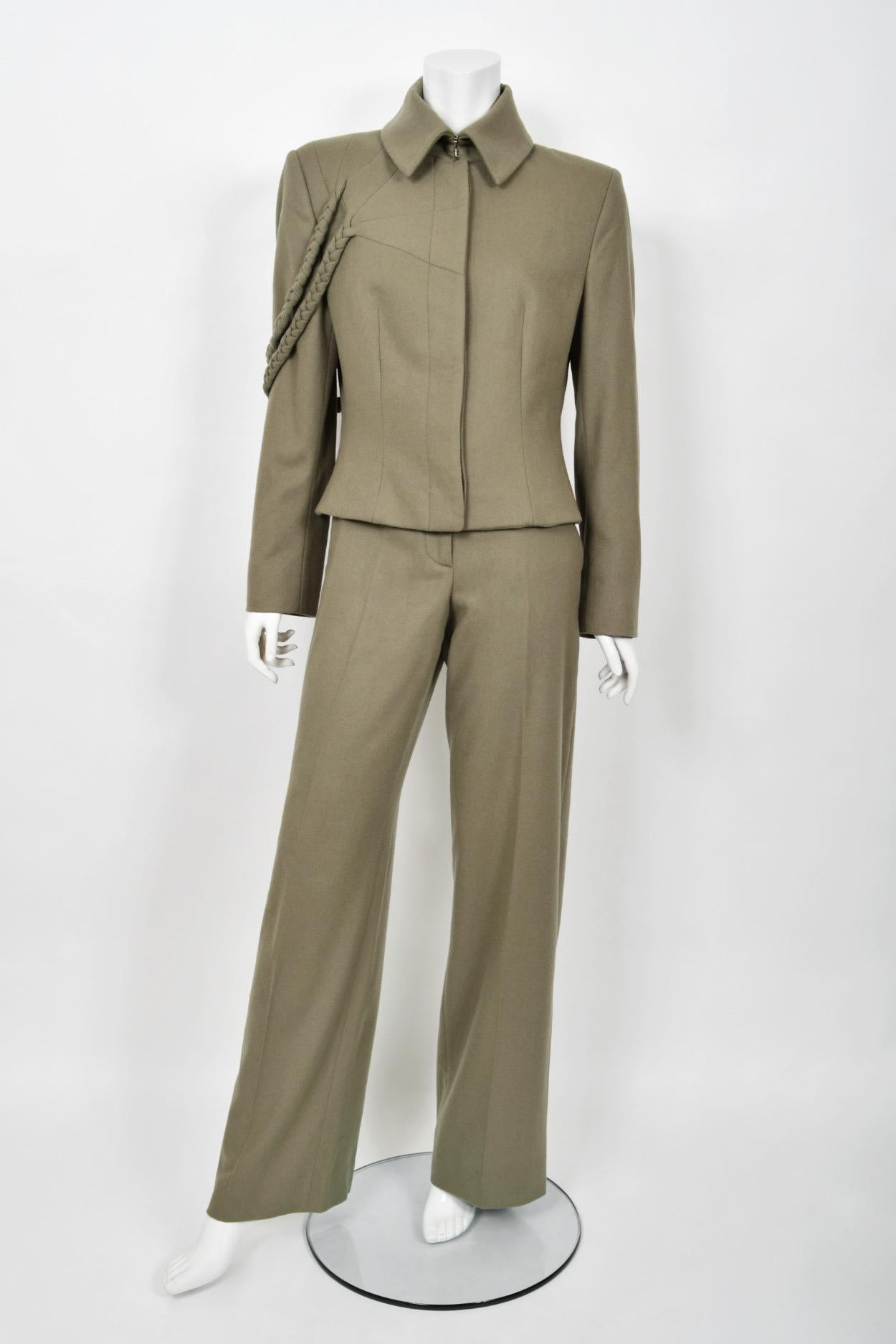 2001 Alexander McQueen Documented Runway Moss-Green Wool Braided Jacket Pantsuit For Sale 2