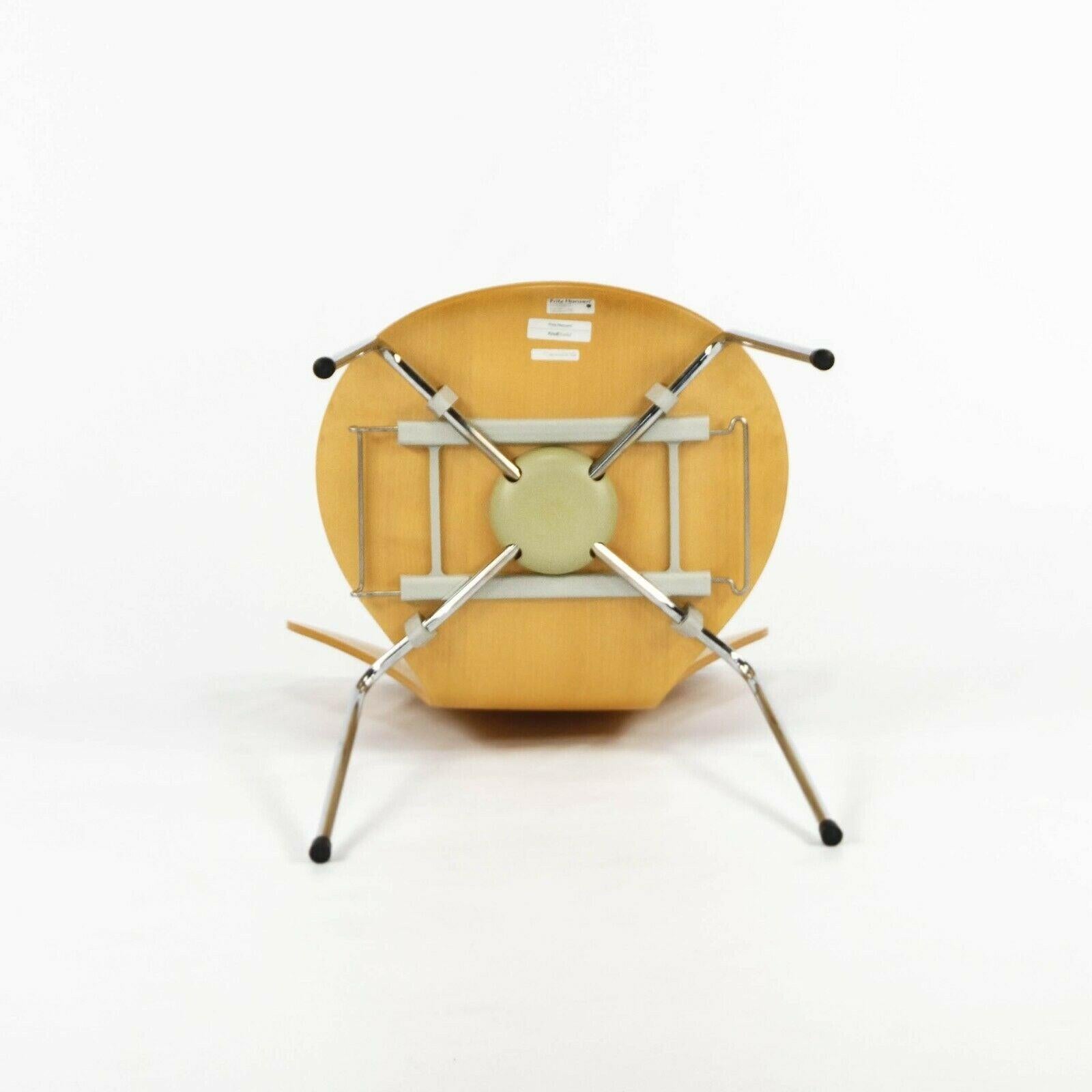 2001 Arne Jacobsen for Fritz Hansen Knoll Series 7 Stacking & Interlocking Chair For Sale 2