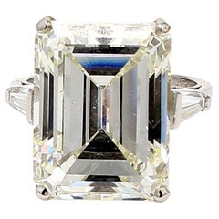 20,01 Karat Smaragdschliff Form L-SI1 Diamant Platin Ehering