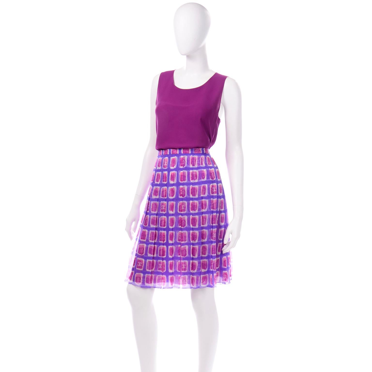 Women's 2001 Chanel CC Logo Monogram Purple & Raspberry Pink Silk Skirt W Sleeveless Top