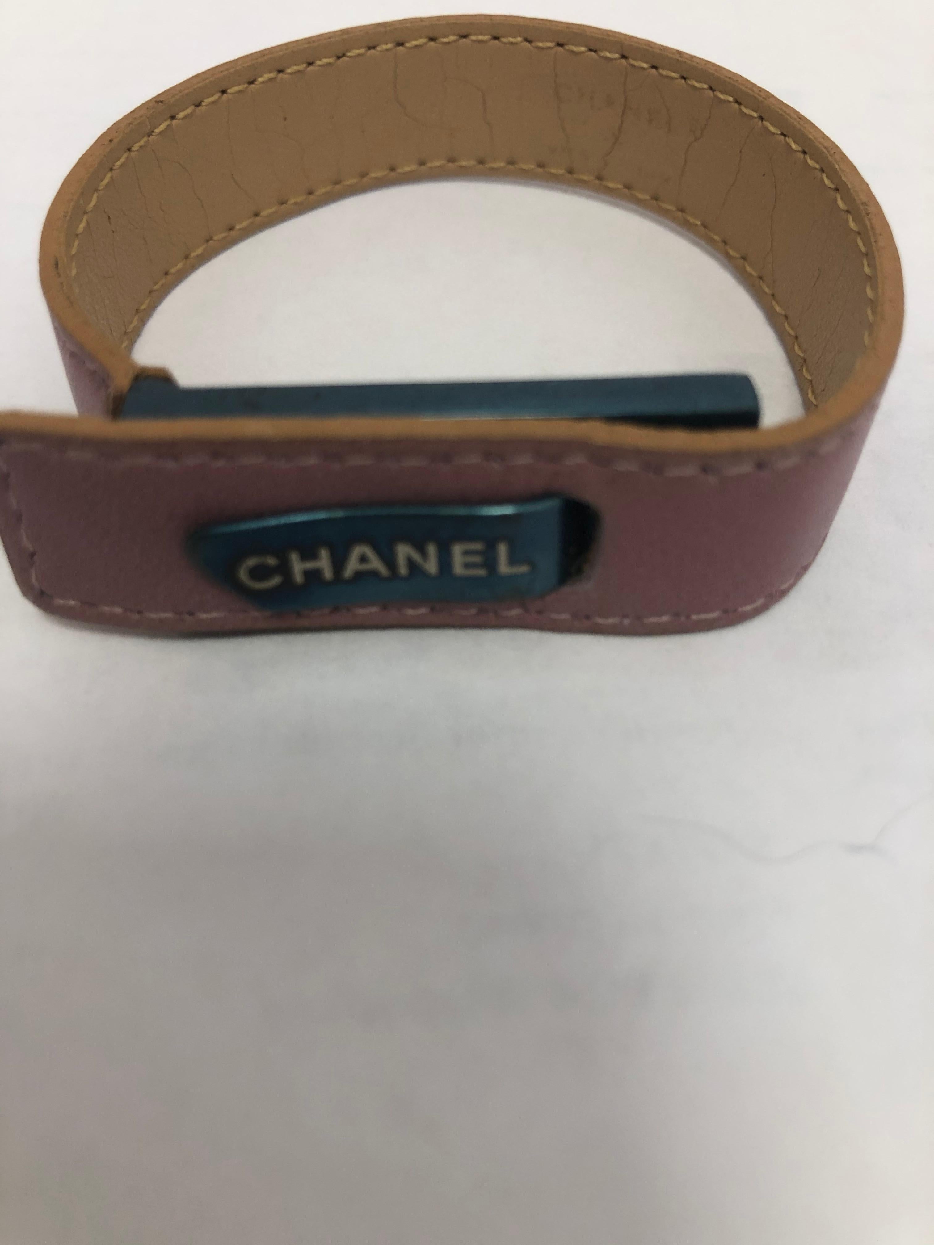 2001 Bracciale Chanel Rosa/Malva con scatola e COA in vendita 3