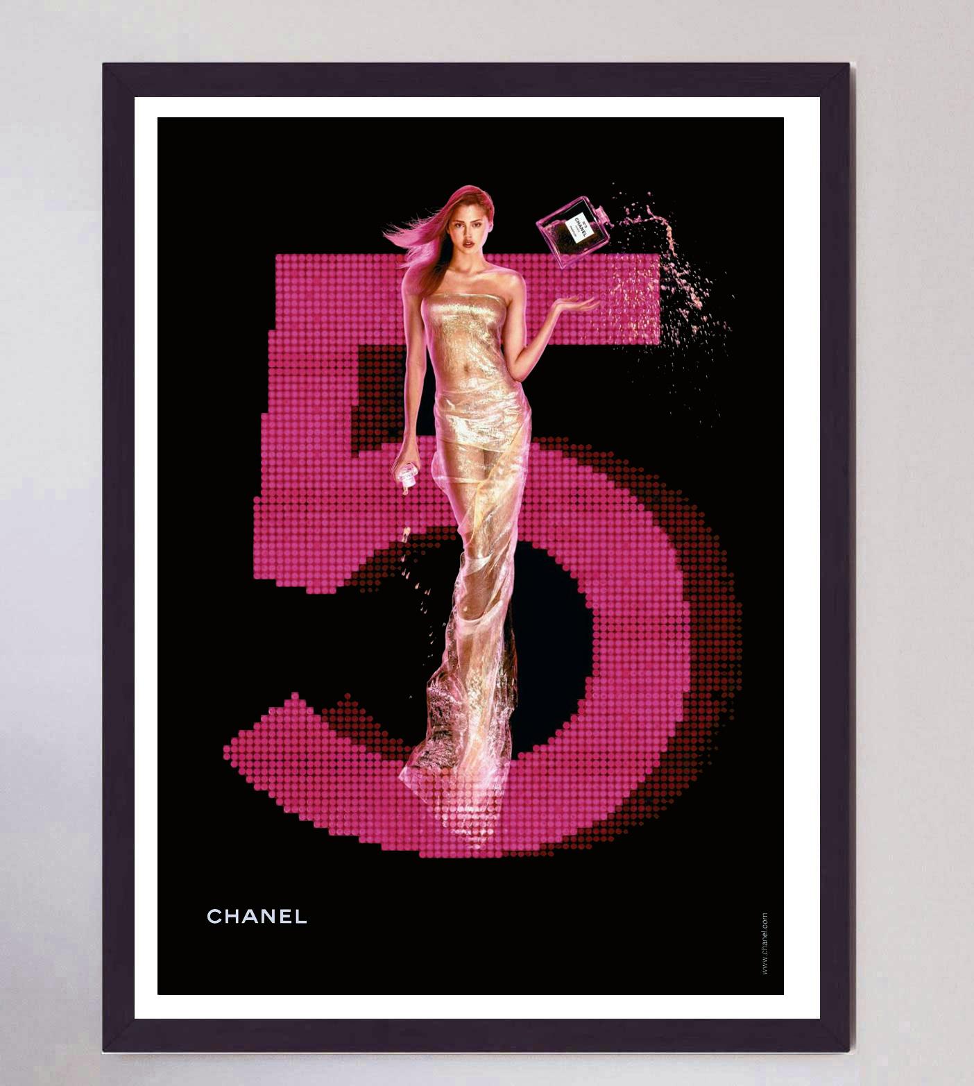 XXIe siècle et contemporain Affiche vintage originale rose Chanel n°5, 2001 en vente