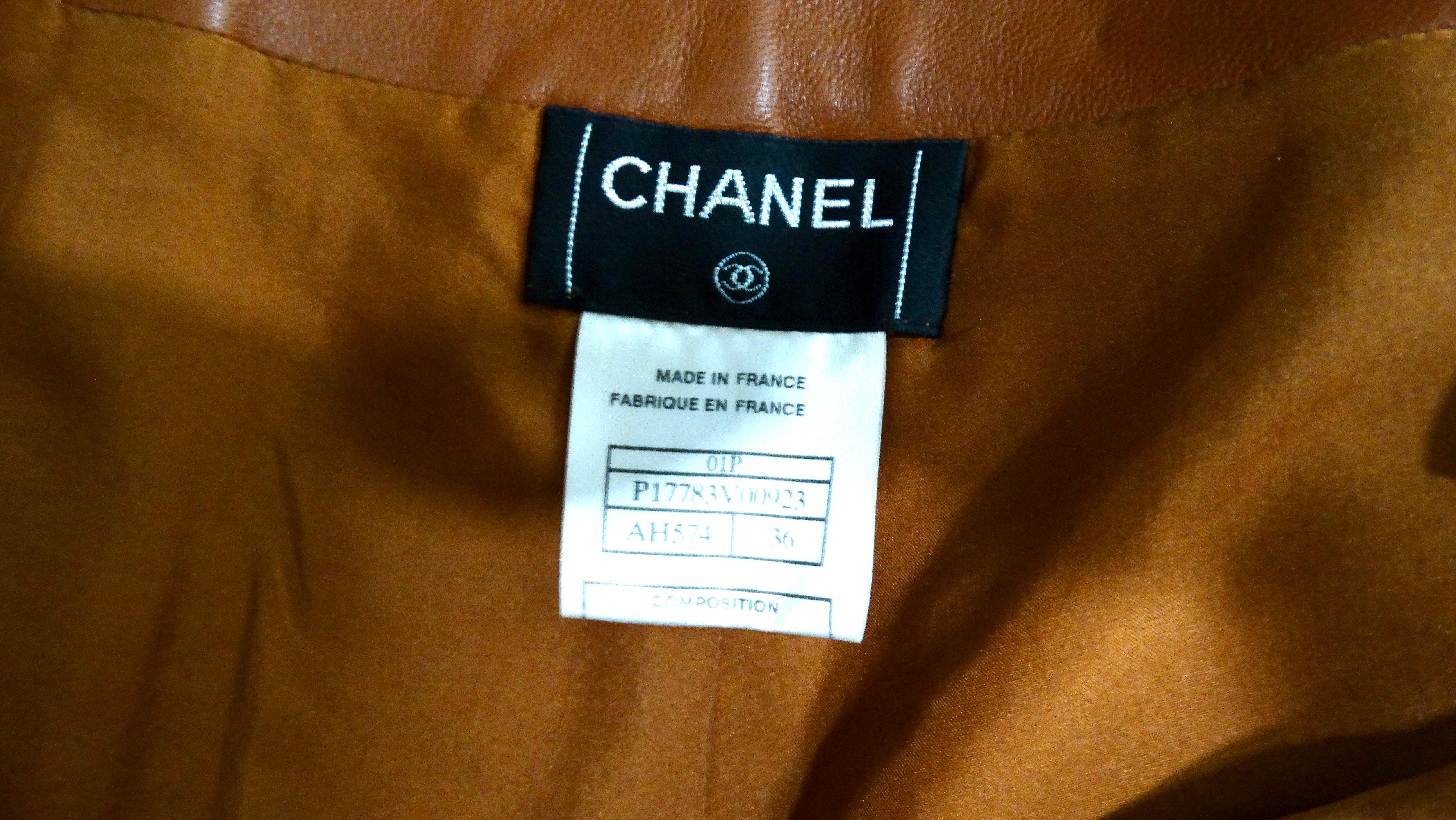 2001 Chanel Runway Set giacca e pantaloni in pelle di agnello marrone in vendita 10