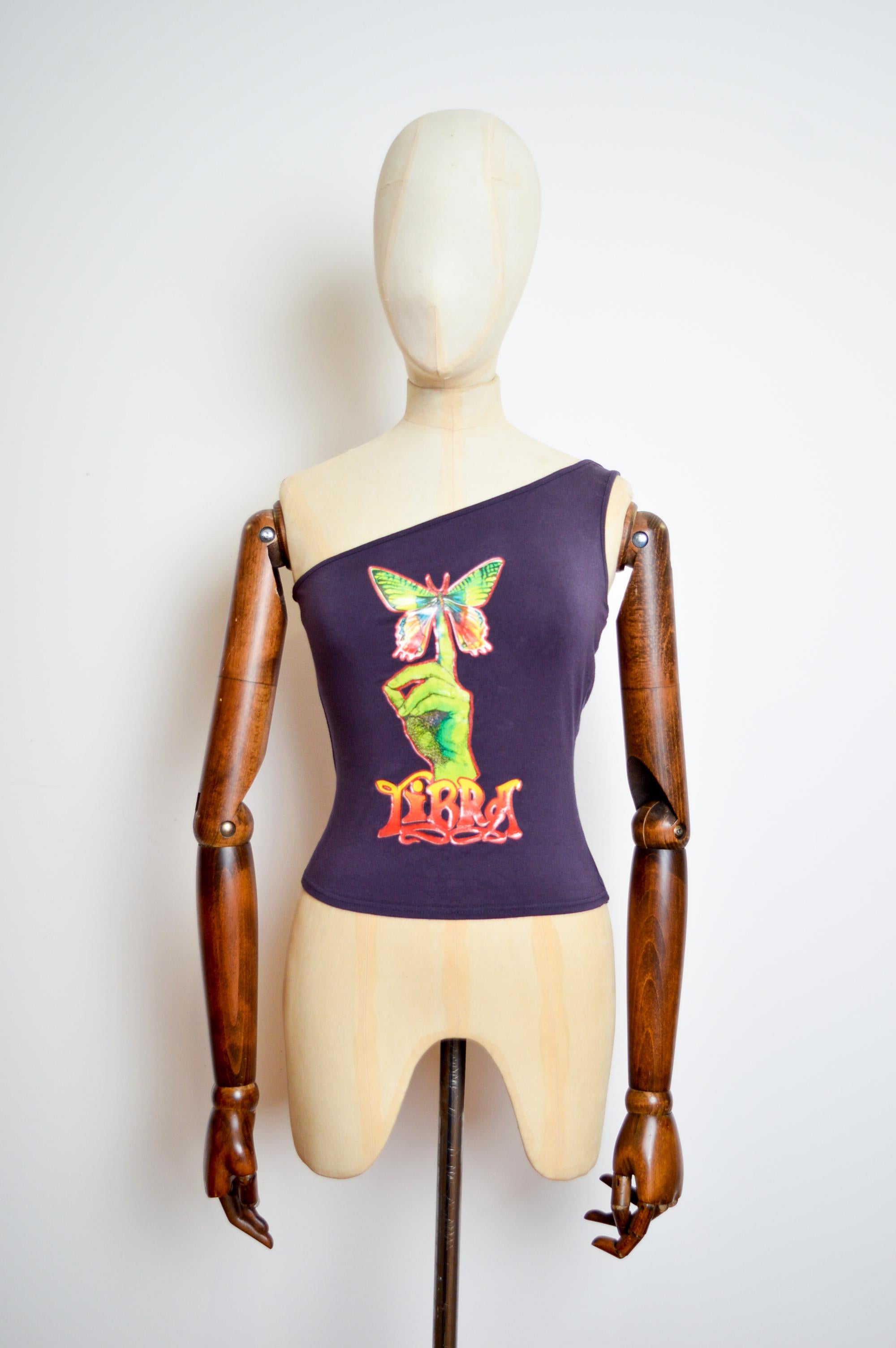 2001 Chloé by Stella McCartney Zodiac Sign Libra Baby Tee One Shoulder Tank Top In Good Condition In Sheffield, GB