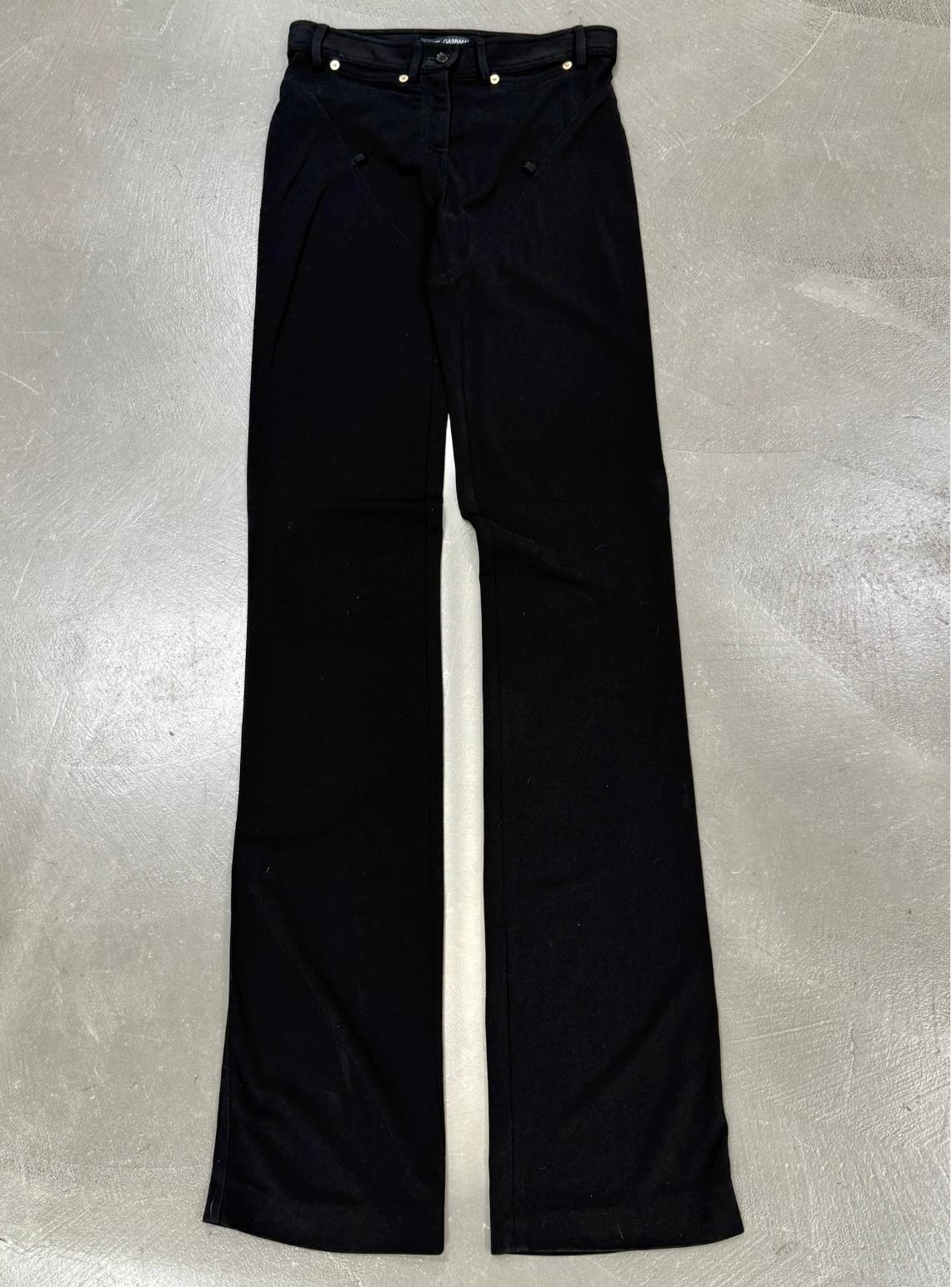 Black 2001 Dolce & Gabbana pantalon de cow-boy extra long à boucle iconique en vente