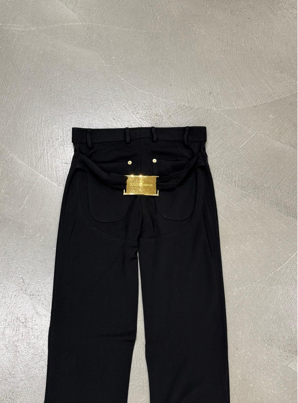2001 Dolce & Gabbana pantalon de cow-boy extra long à boucle iconique Pour femmes en vente