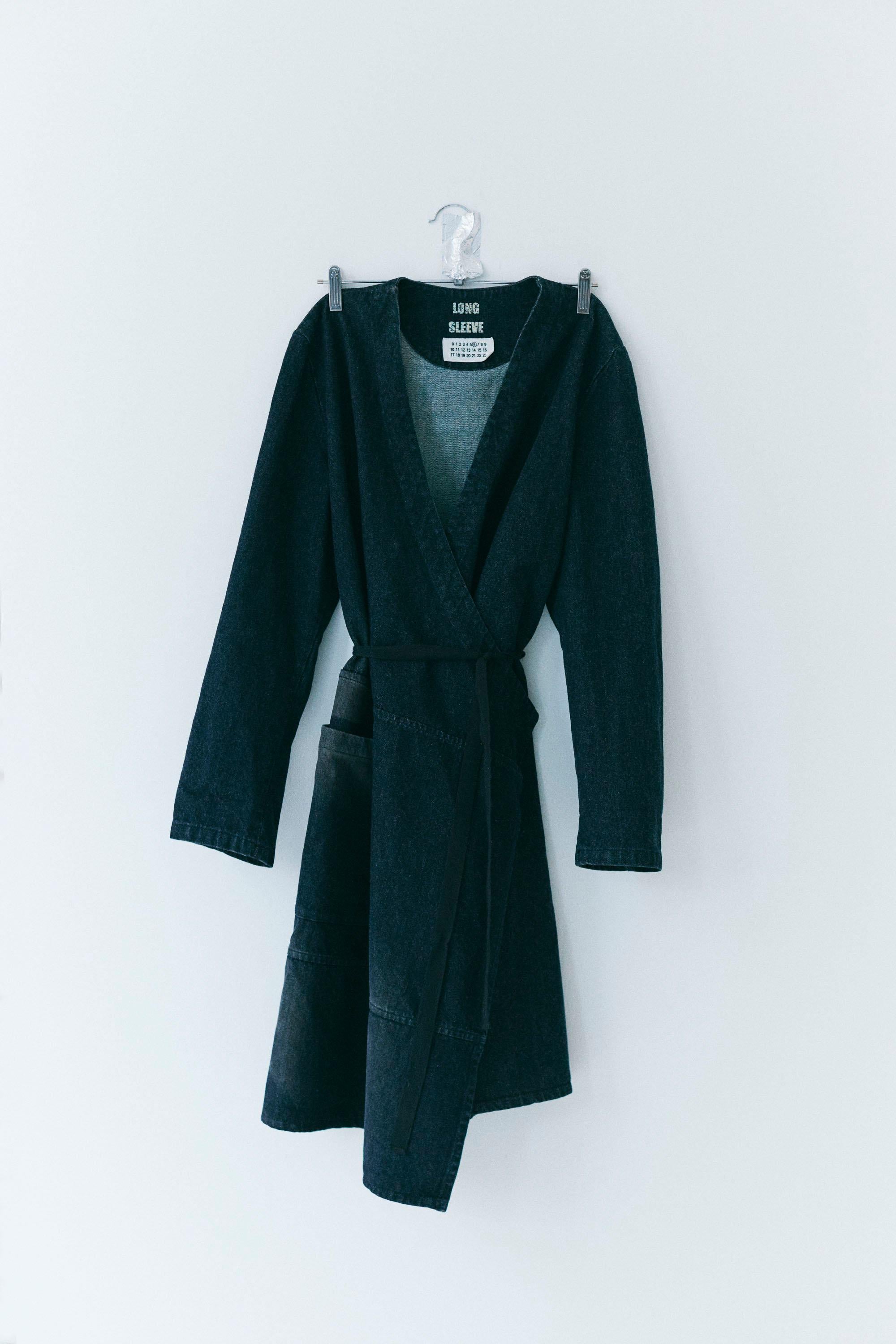 2001 Maison Martin Margiela Denim Wrap Dress / Jacket In Good Condition For Sale In London, GB