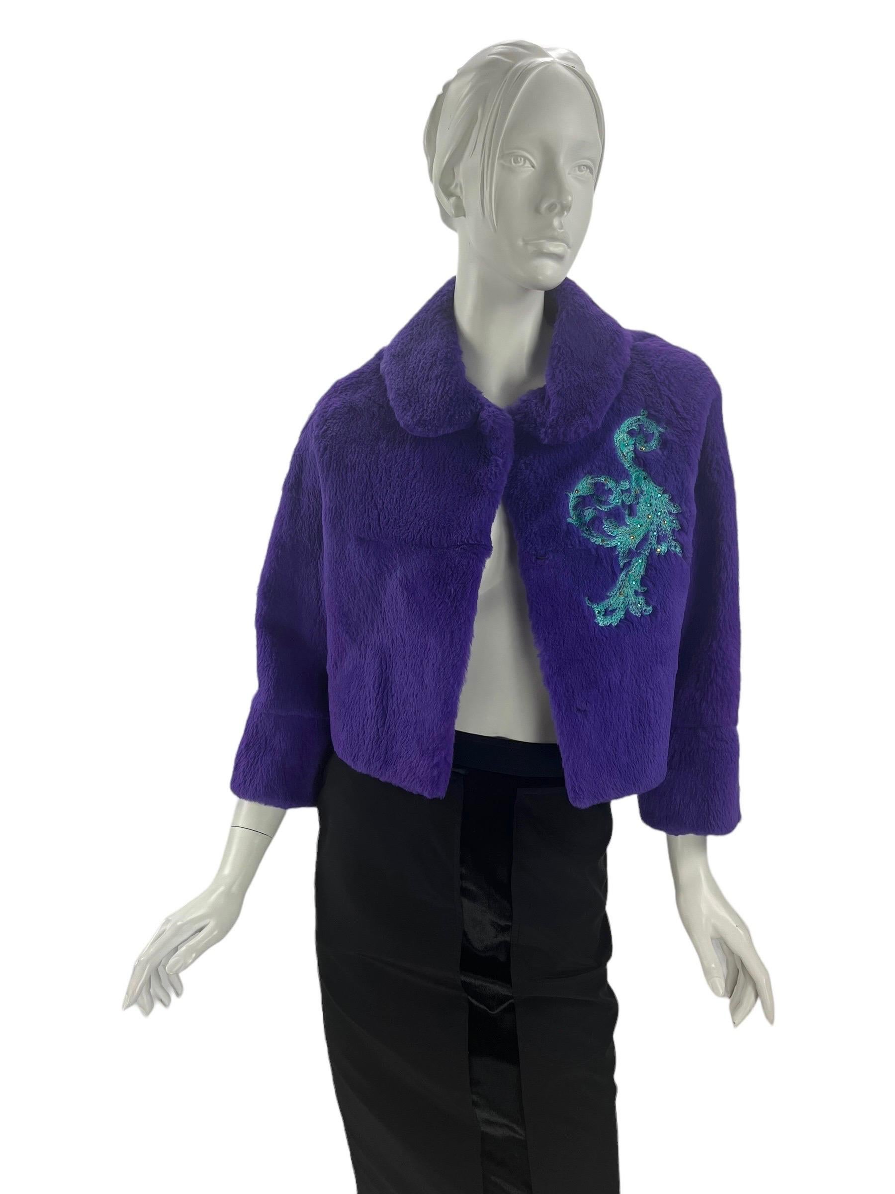 2001 Rare Vintage Versace Sample Jacket.
Lapin Fur with Crystal Embellished Embroidery.
Size S
3/4 sleeves, total length 20