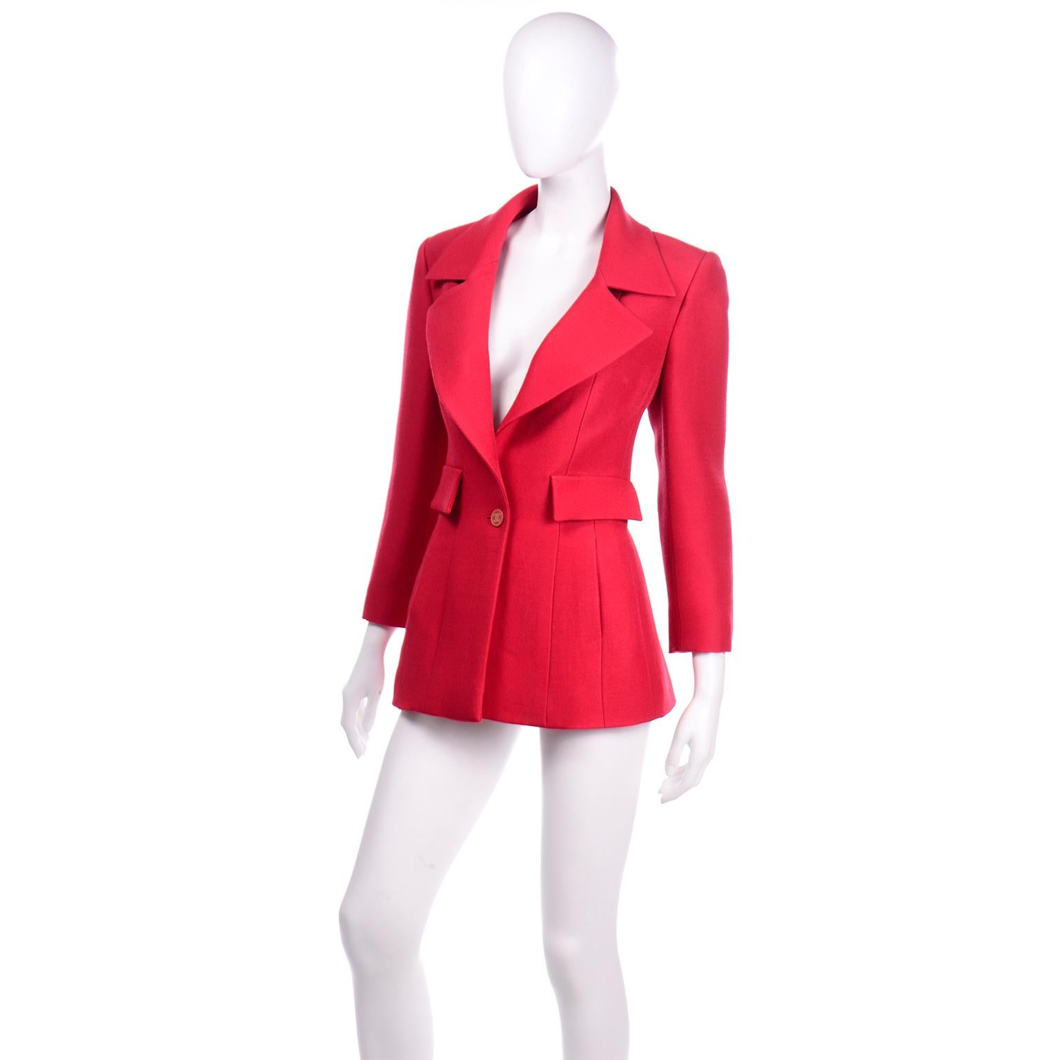 2001 Red Wool Blend Chanel Blazer Jacket W Notch Collar and CC Button Closure 2