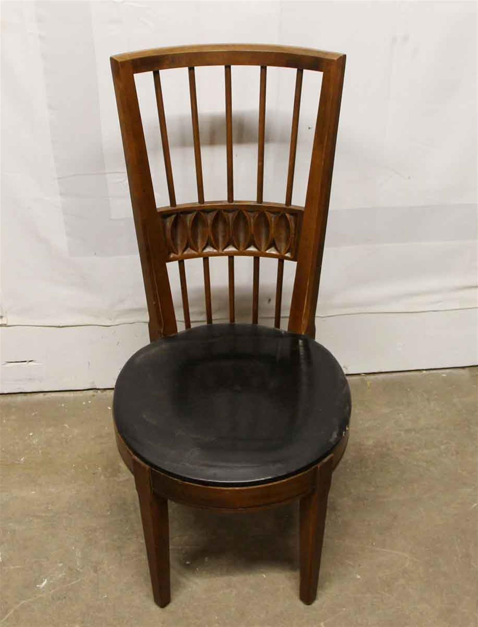 American Set 4 Mid-Century Modern Carved Dining Chairs Spindle Backs For Sale