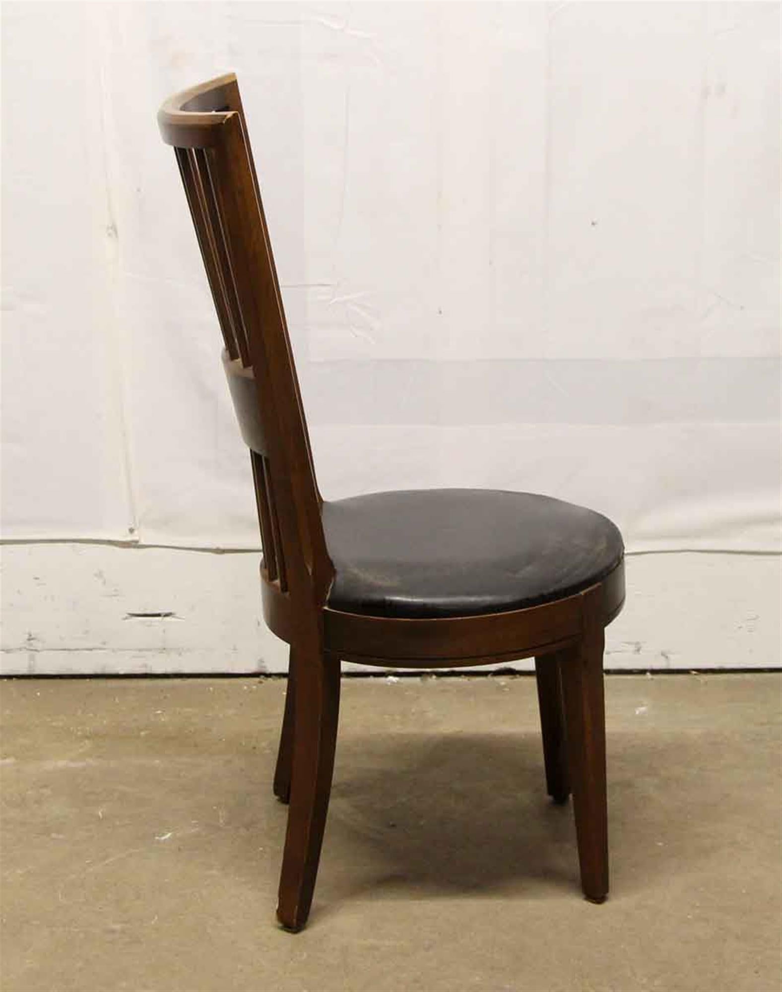 Contemporary Set 4 Mid-Century Modern Carved Dining Chairs Spindle Backs For Sale