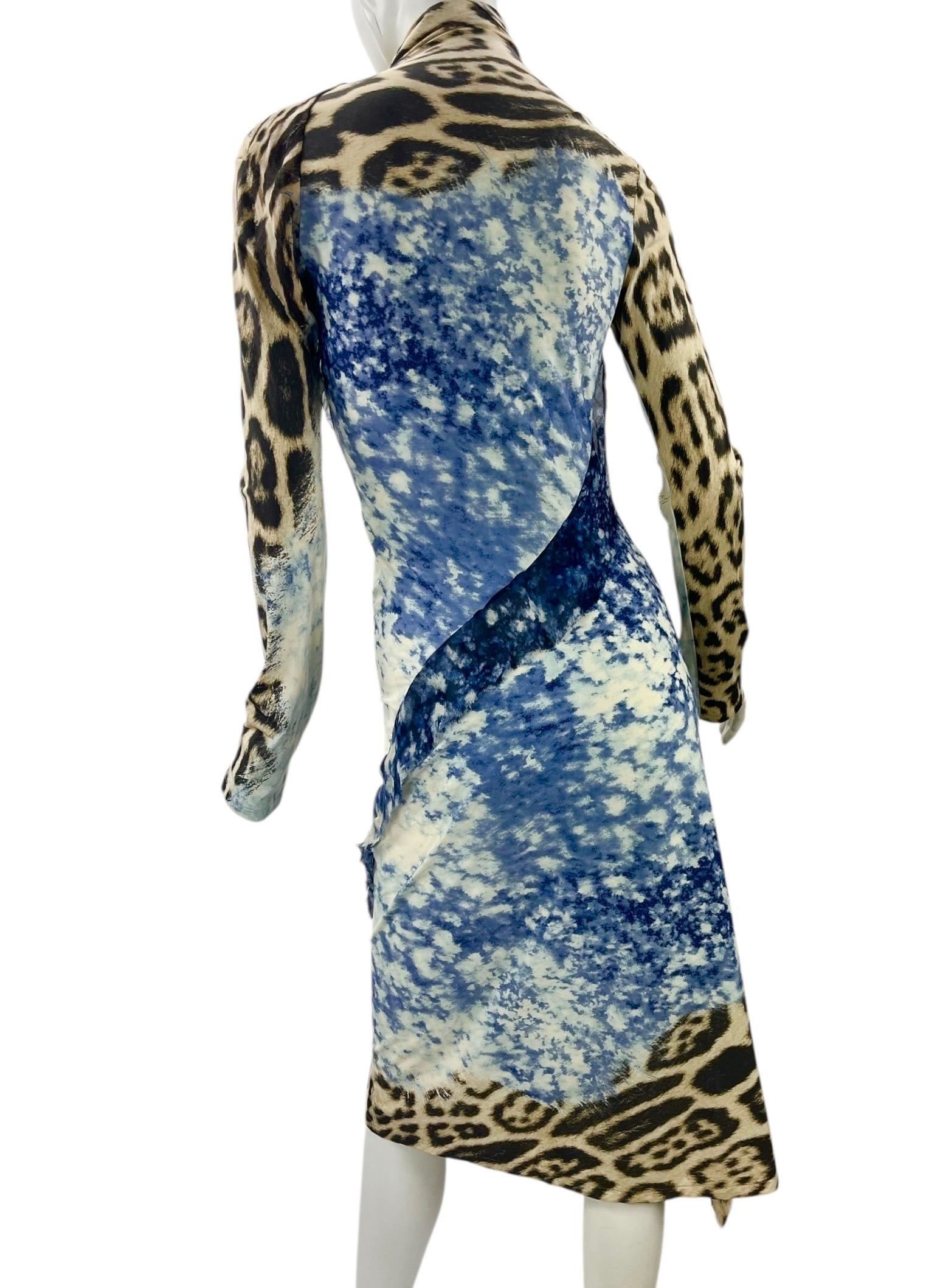 Violet Robe vintage Roberto Cavalli imprimée léopard à volants en soie, 2001 en vente