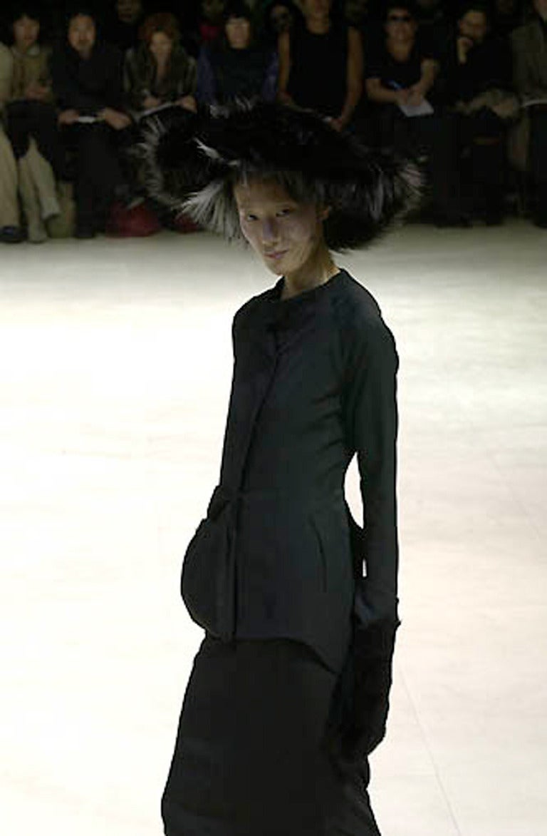 2001 YOHJI YAMAMOTO asymmetrical silk RUNWAY jacket and skirt   For Sale 2
