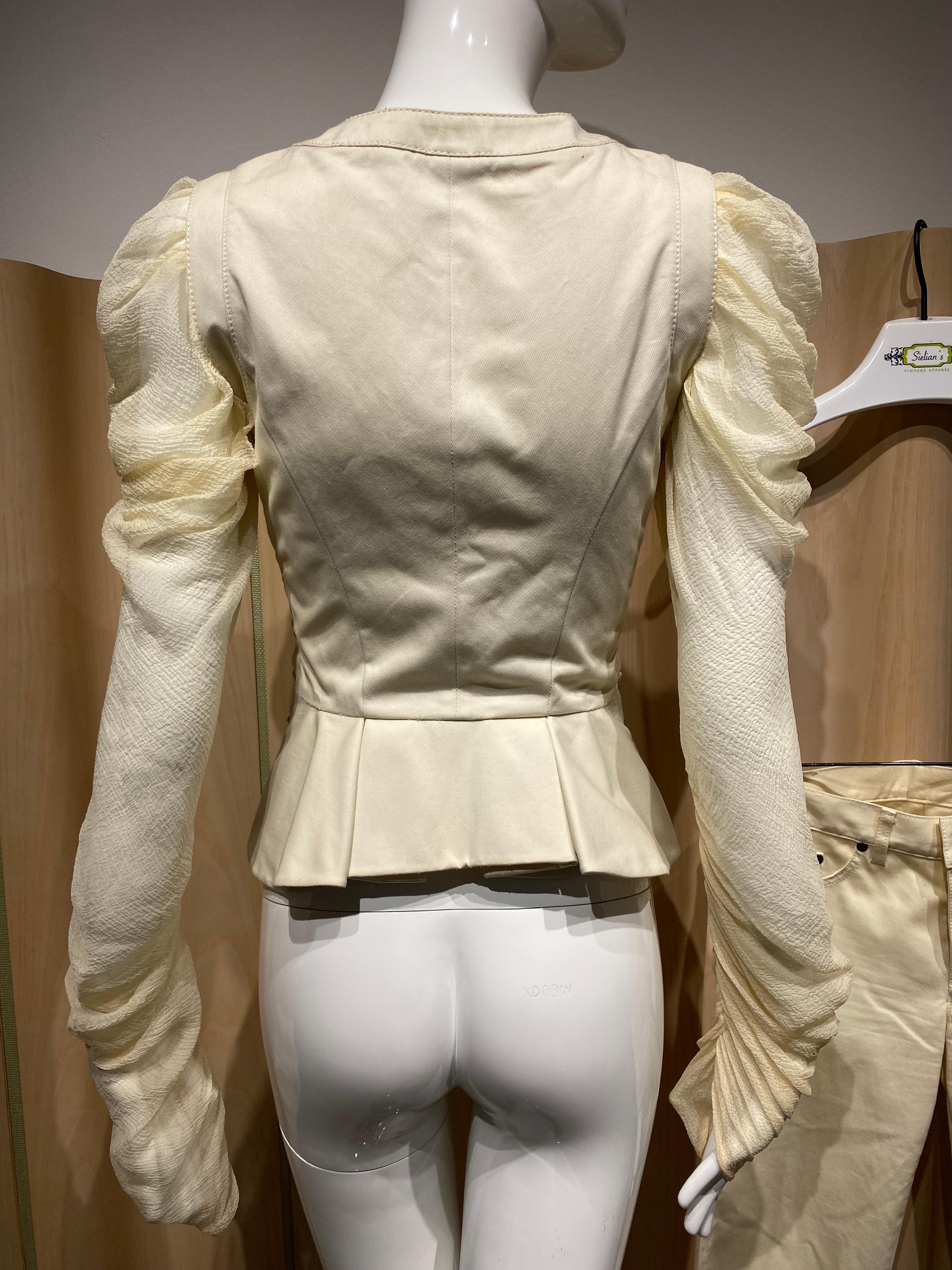 2002 Alexander McQueen - Top et pantalon ajustés à manches longues - Crème en vente 7