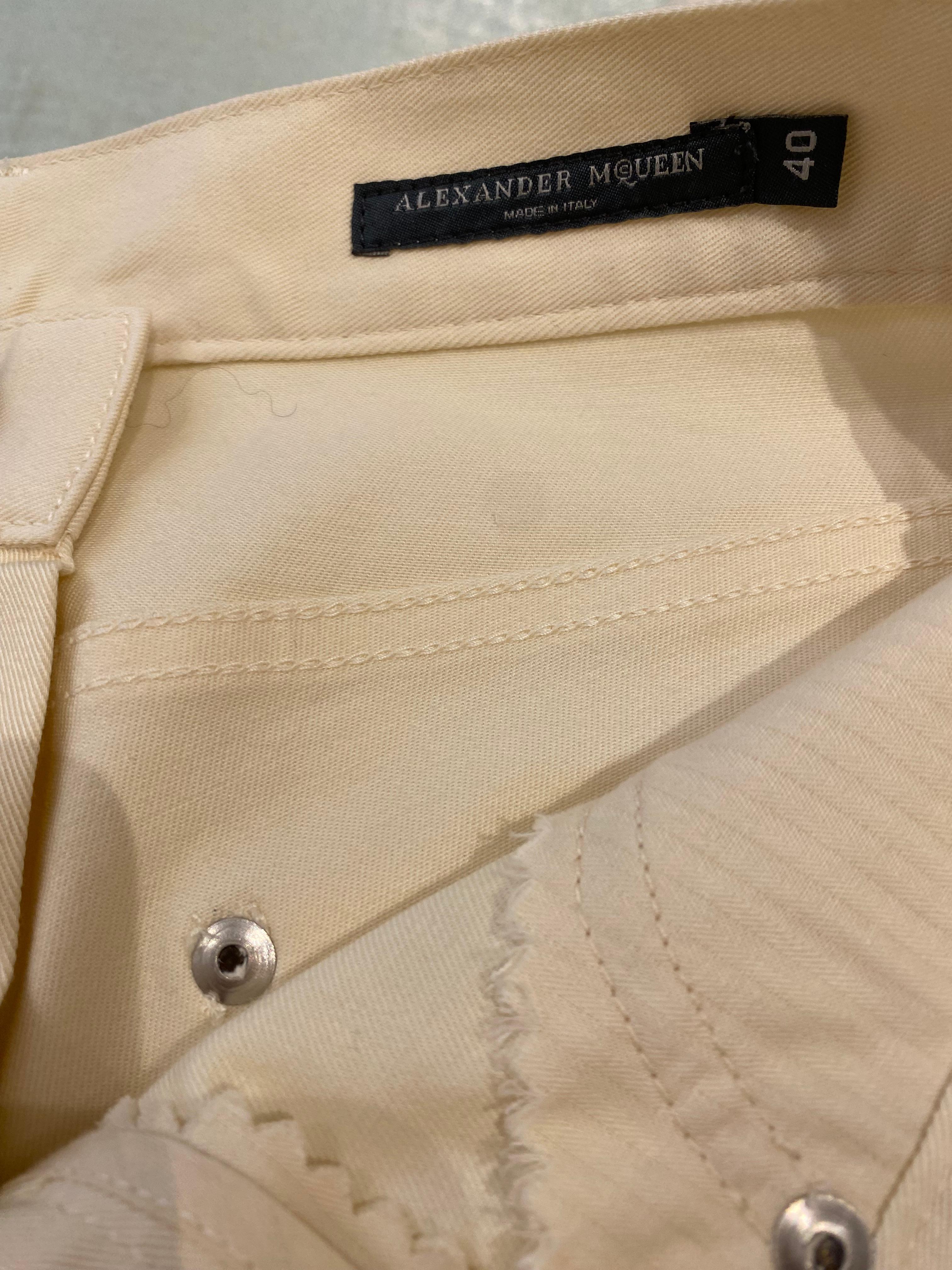 2002 Alexander McQueen - Top et pantalon ajustés à manches longues - Crème en vente 4