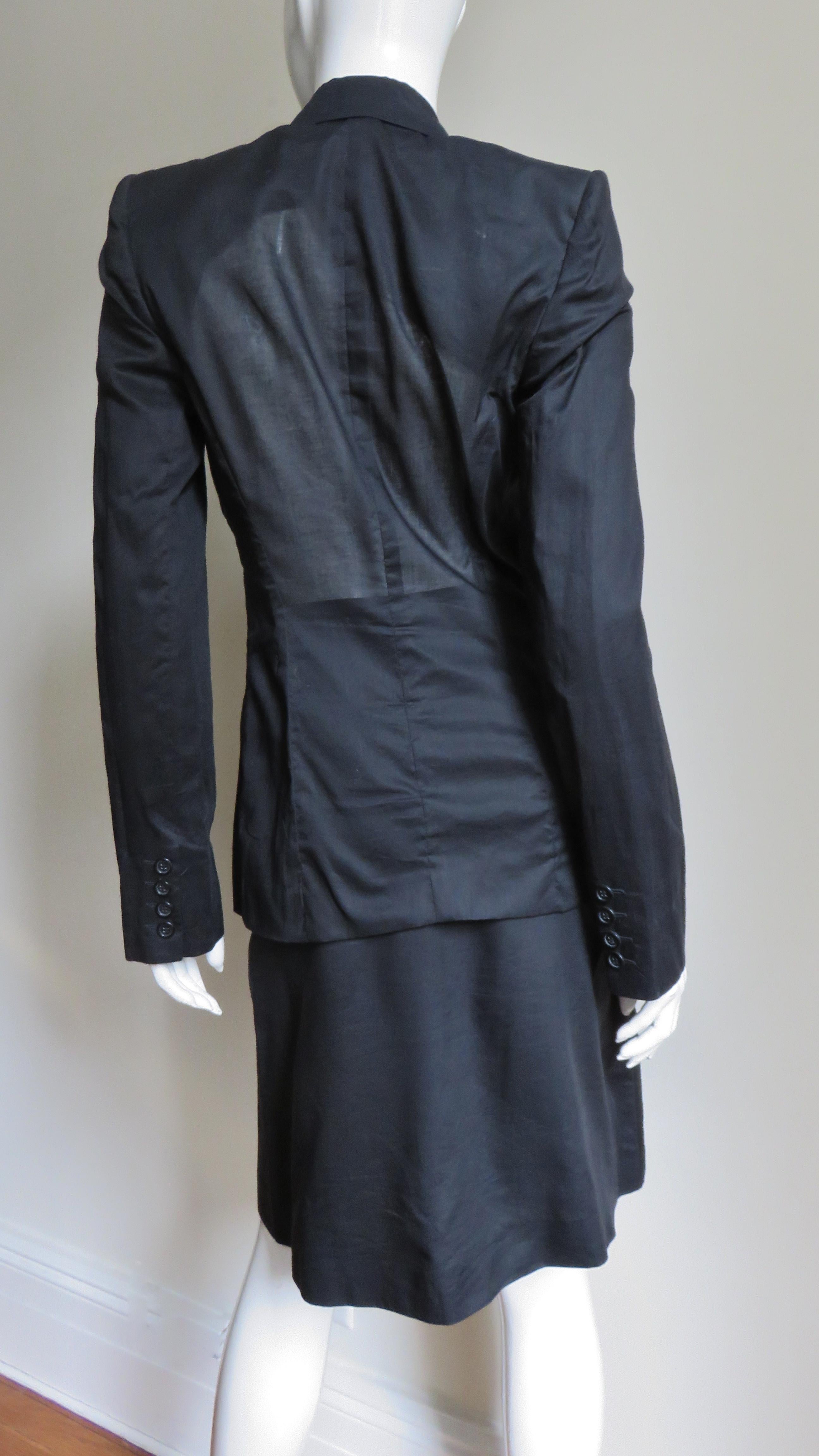 Alexander McQueen - Costume jupe trois pièces avec broderie, printemps-été 2002, état neuf en vente 7