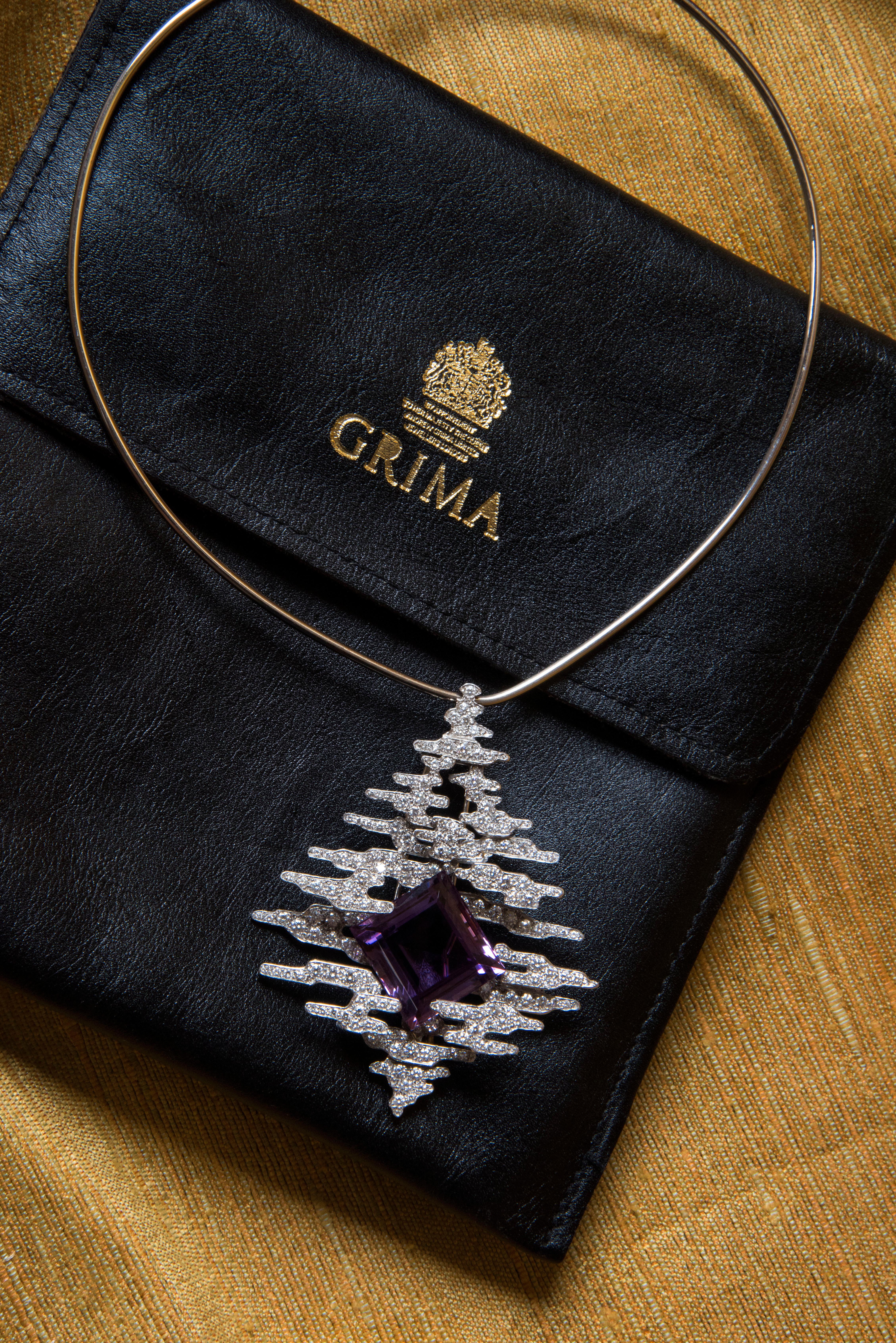 Andrew Grima Halskette aus Amethyst, Diamant und Gold  (Moderne) im Angebot