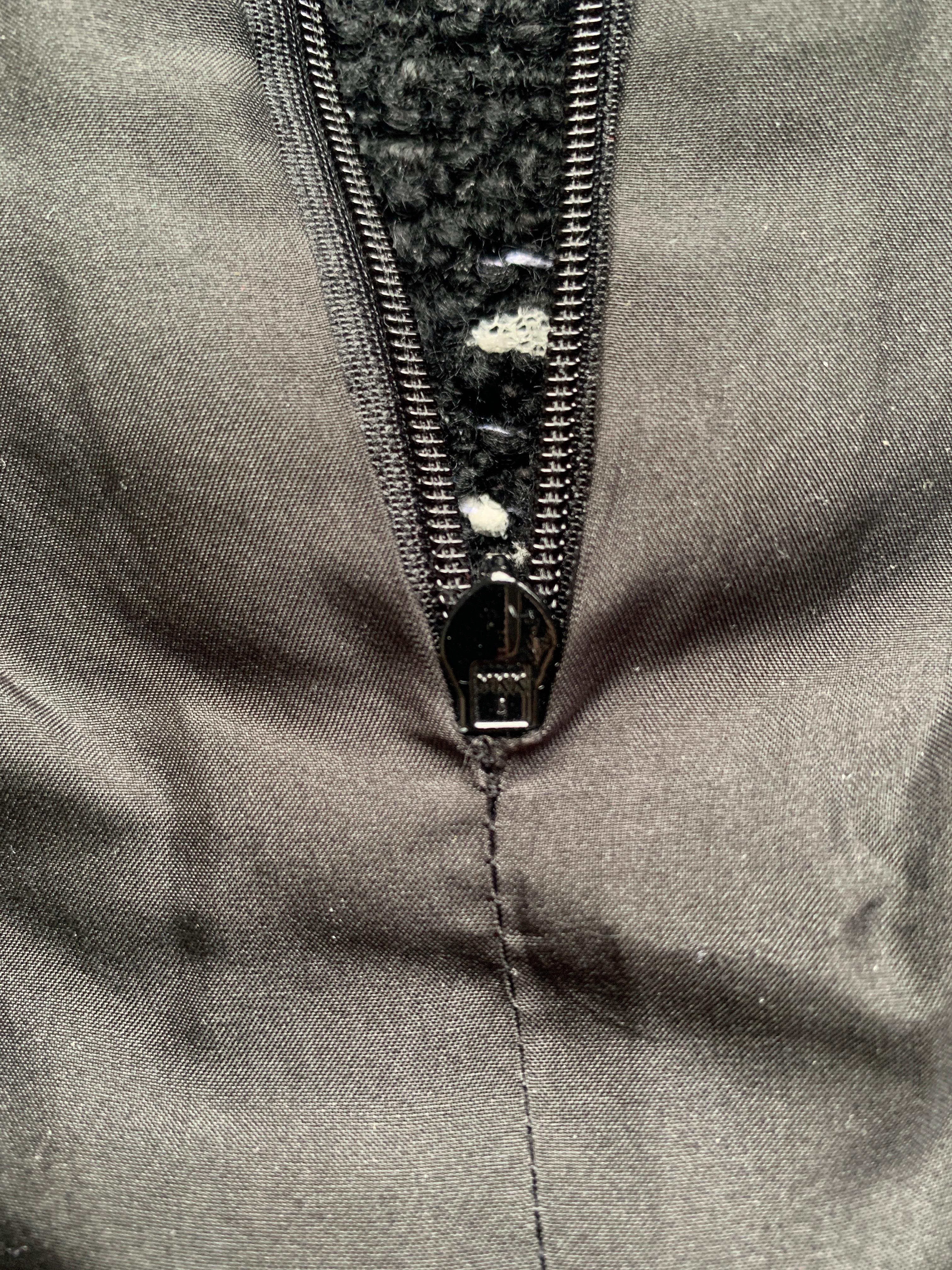 2002 Chanel 02A Combinaison veste / jupe en tweed Tulle Confetti Runway en vente 11