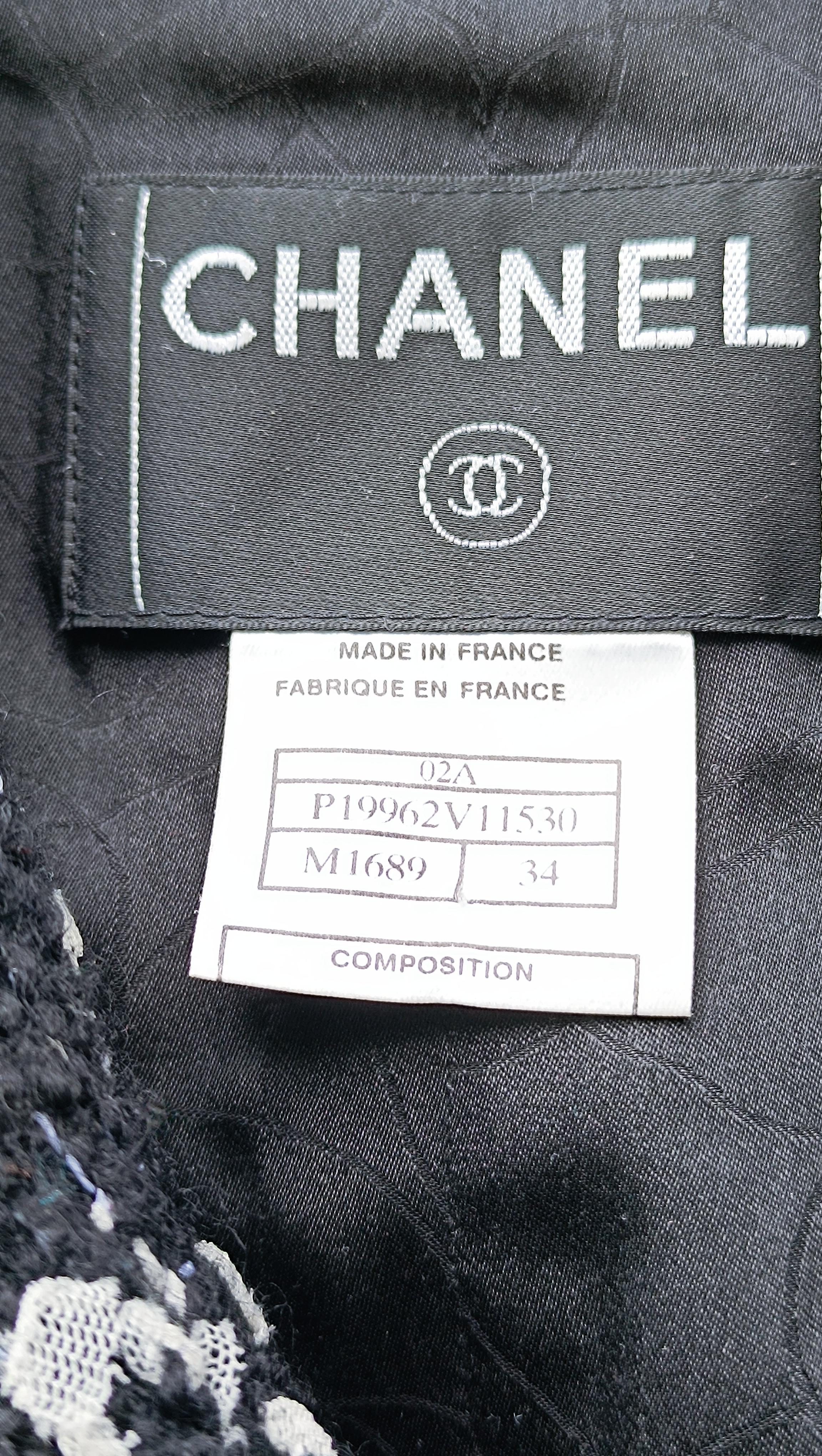 2002 Chanel 02A Combinaison veste / jupe en tweed Tulle Confetti Runway en vente 14