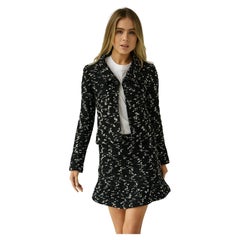 2002 Chanel 02A Combinaison veste / jupe en tweed Tulle Confetti Runway
