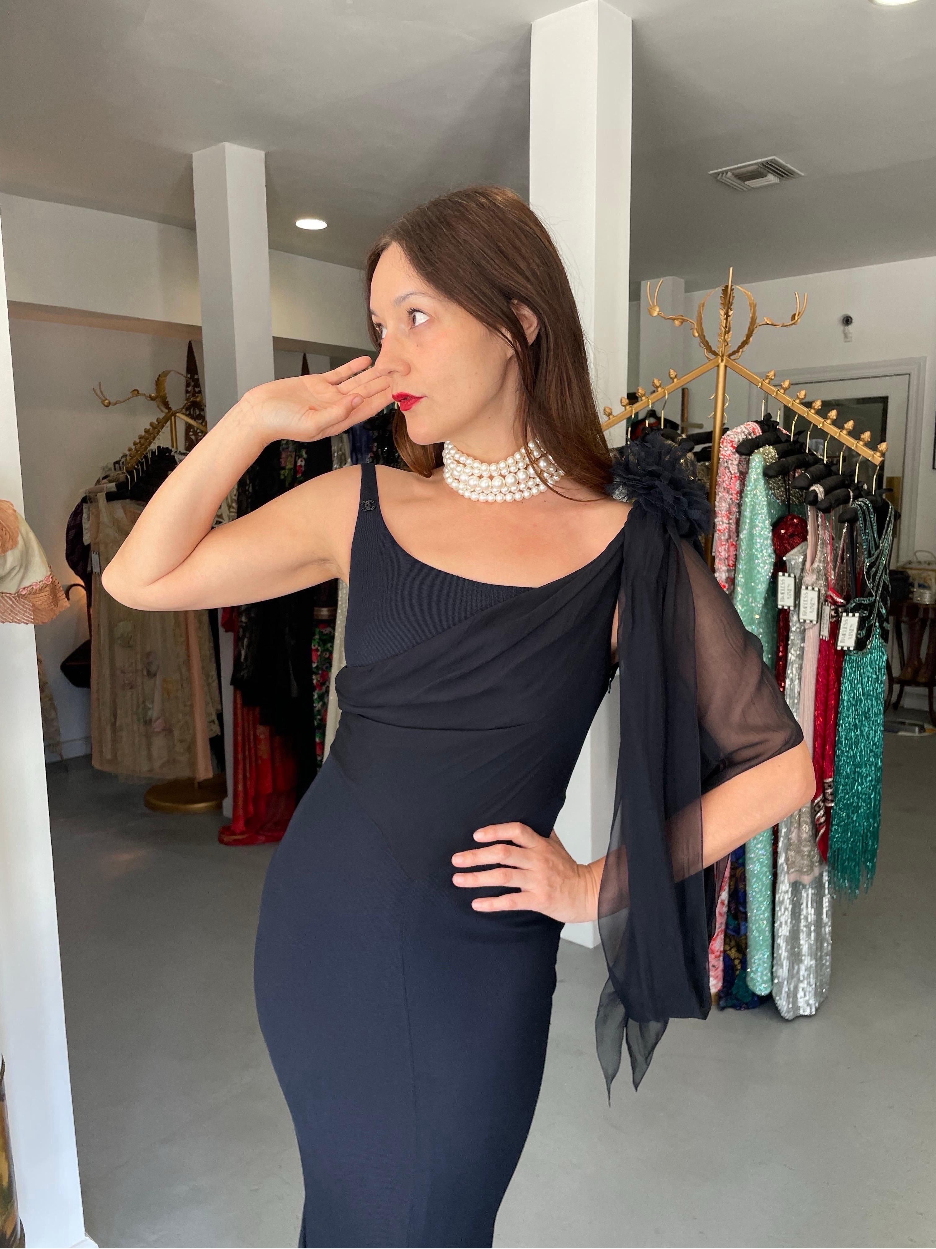 2002 Chanel Cruise Collection Midnight Blue Silk Chiffon Draped Bias-Cut Gown In Excellent Condition For Sale In Beverly Hills, CA