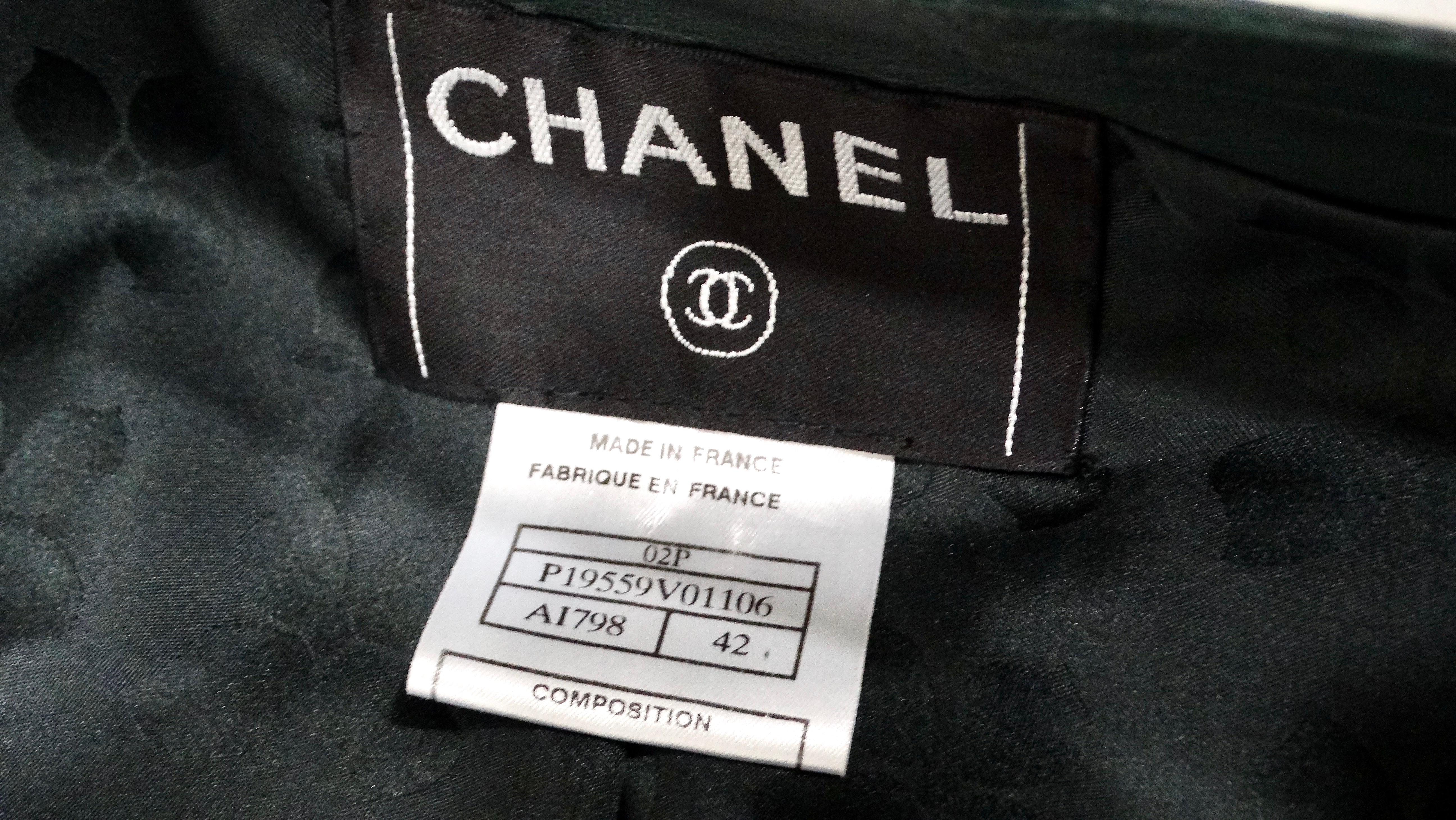 2002 Chanel Runway Green Lambskin Leather Jacket For Sale 5