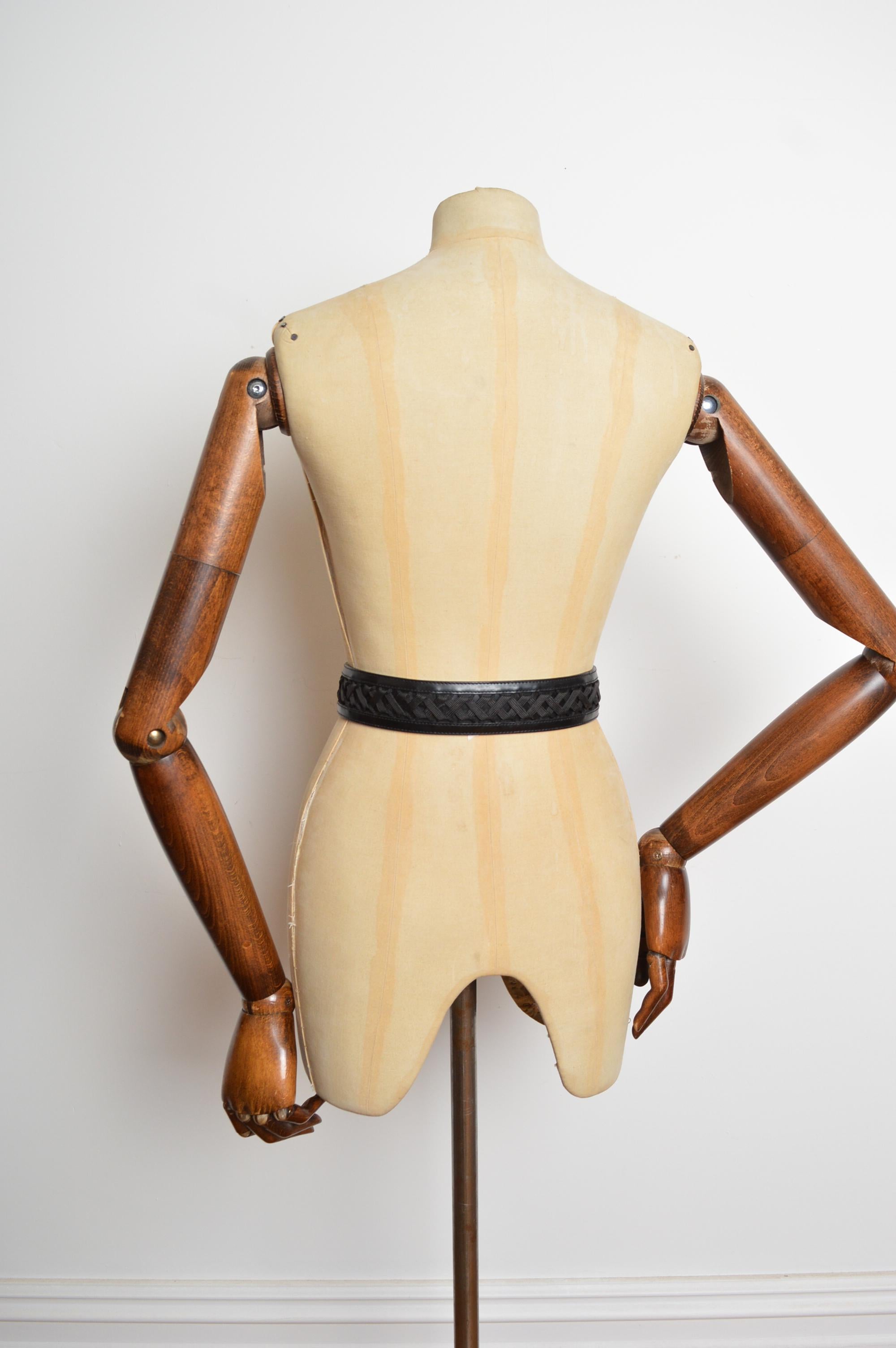 2002 Christian Galliano for Christian Dior 'Admit It' Cintura a corsetto in pelle nera in vendita 7