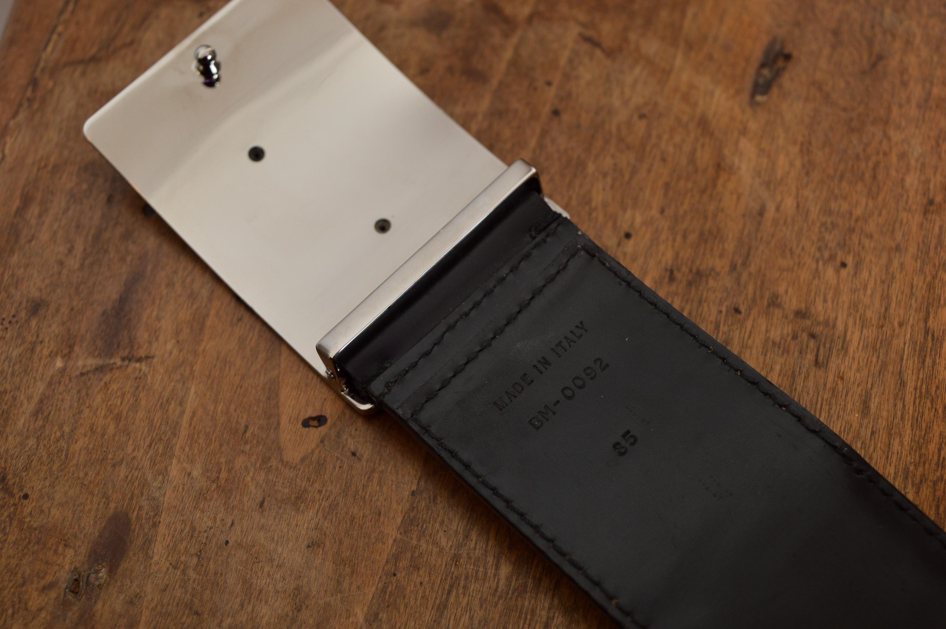 2002 Christian Galliano for Christian Dior 'Admit It' Cintura a corsetto in pelle nera in vendita 9