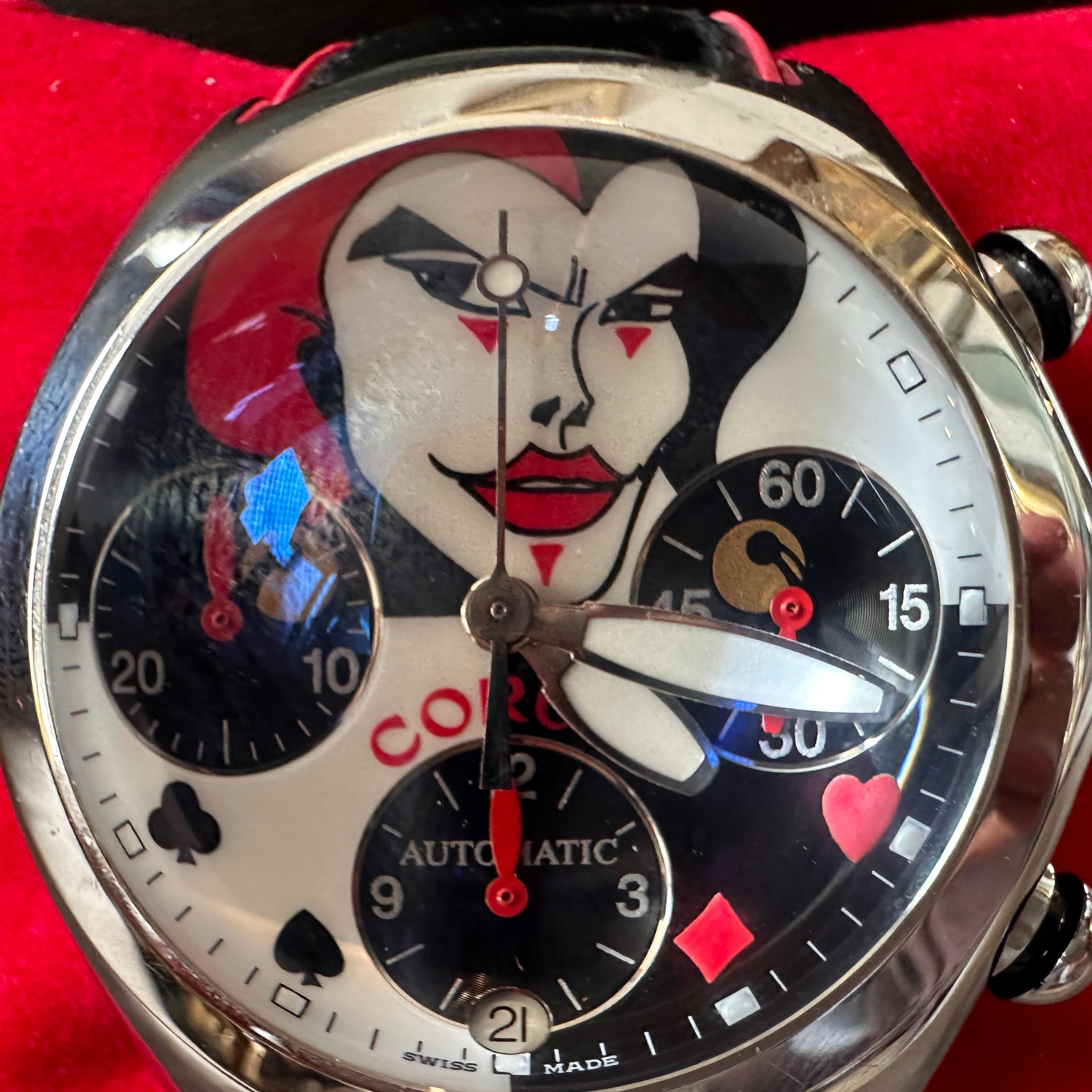 Cette montre Corum Bubble Watch Joker Limited Edition, numérotée 357/777, est une pièce d'horlogerie distinctive et recherchée, connue pour son design unique et sa disponibilité limitée. Celui-ci est en parfait état avec documents et boîte,