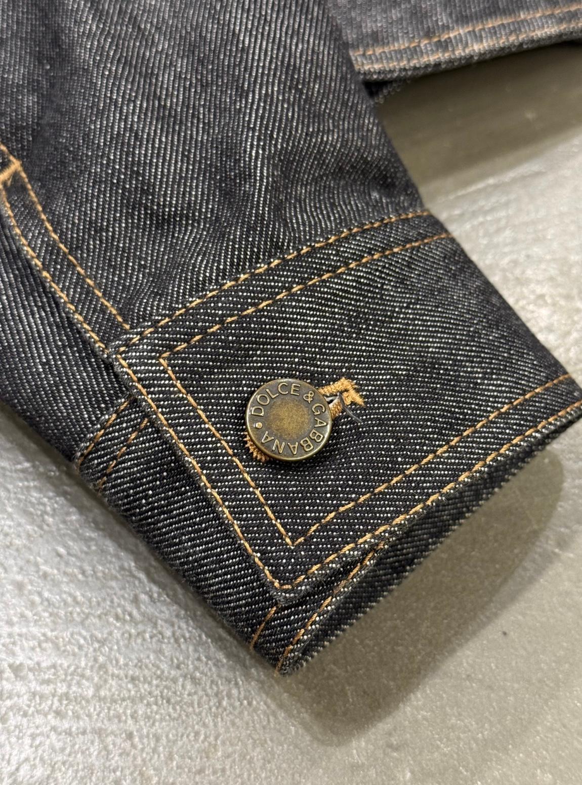 2002 Dolce & Gabbana: giacca in denim con farfalla in vendita 2