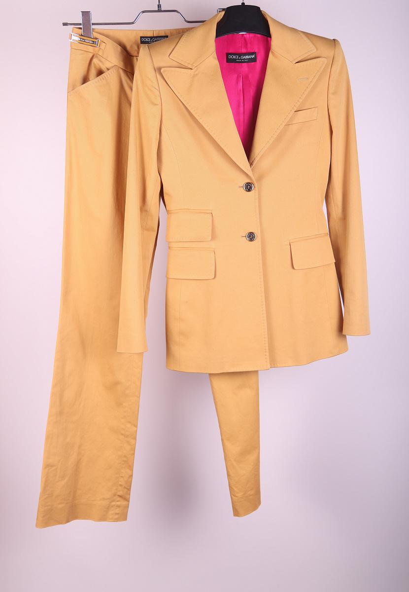 Traje prêt-à-porter Dolce & Gabbana Primavera 2002 en venta 7