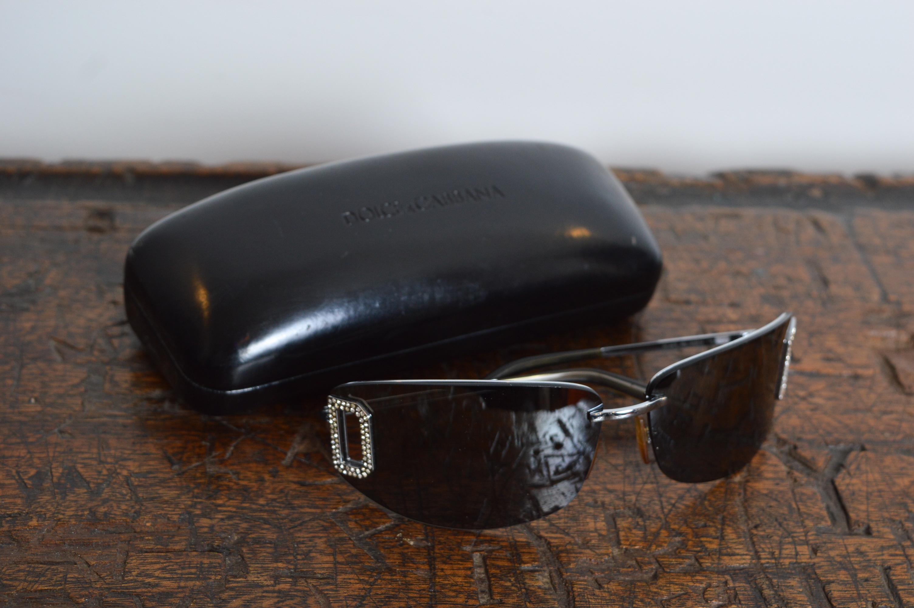 2002 Dolce & Gabbana Swarvoski D&G detailed Y2K Rimless Shades - Sunglasses For Sale 7