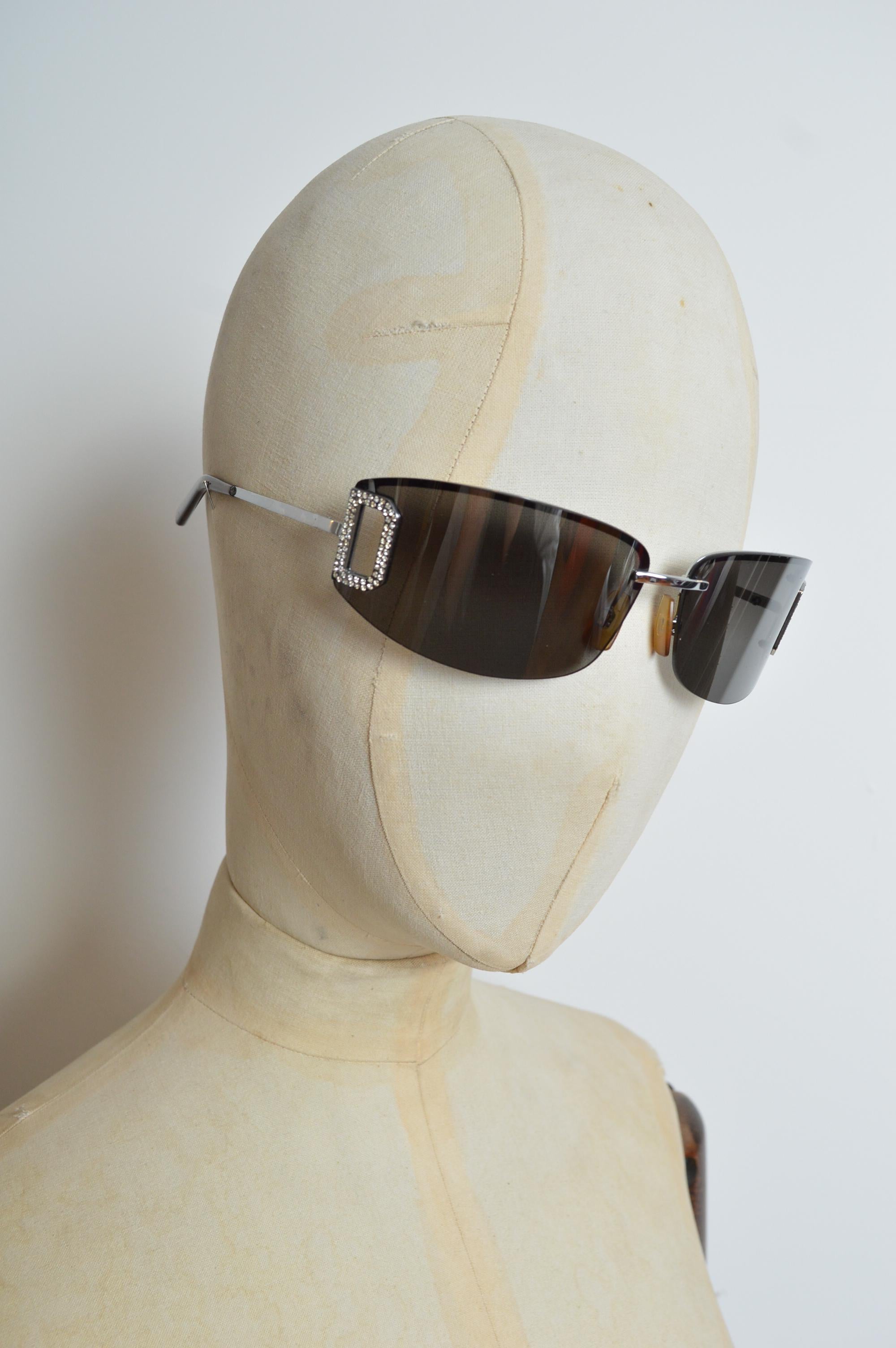 Beige 2002 Dolce & Gabbana Swarvoski D&G detailed Y2K Rimless Shades - Sunglasses For Sale