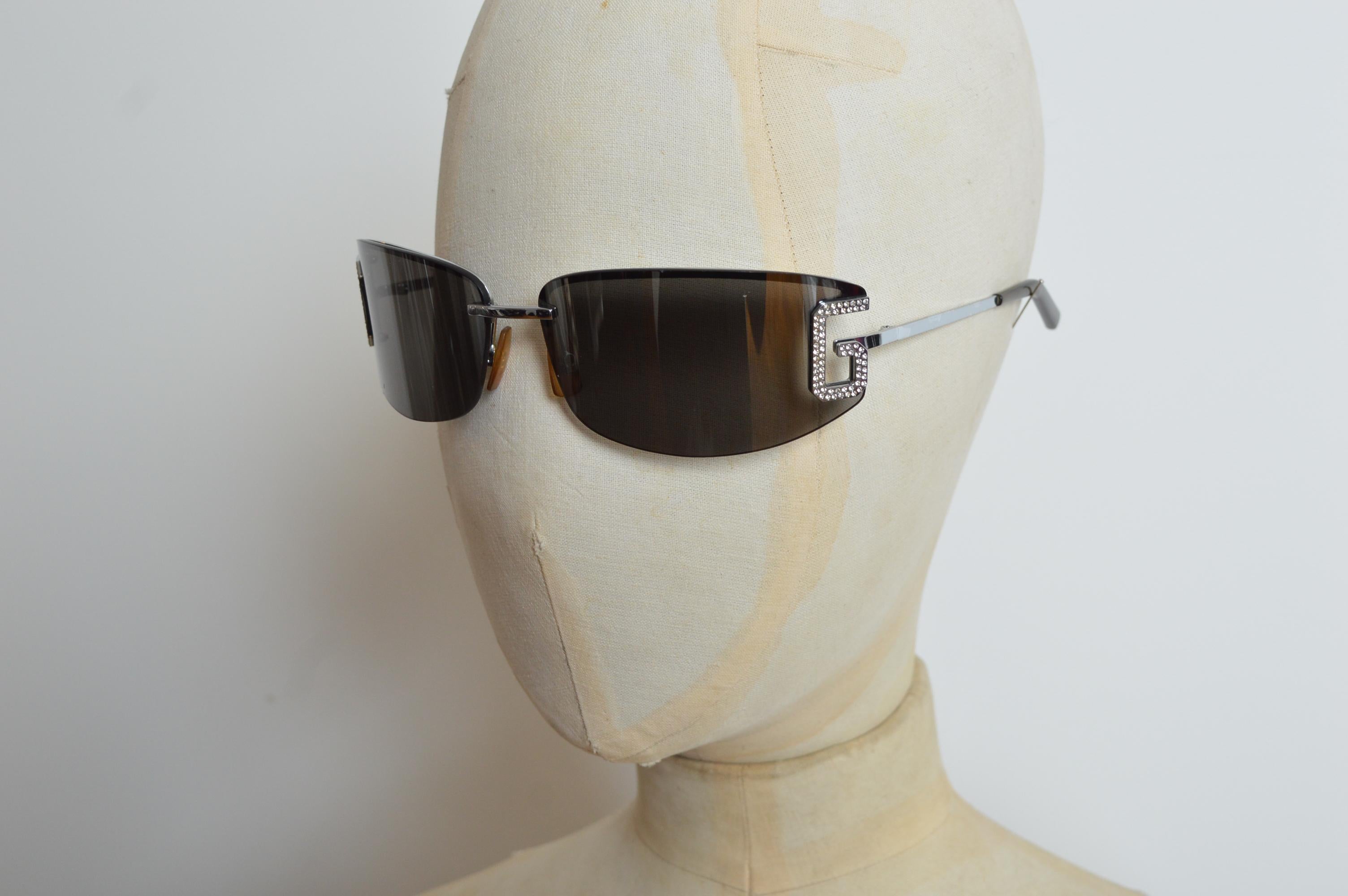 2002 Dolce & Gabbana Swarvoski D&G detailed Y2K Rimless Shades - Sunglasses For Sale 4