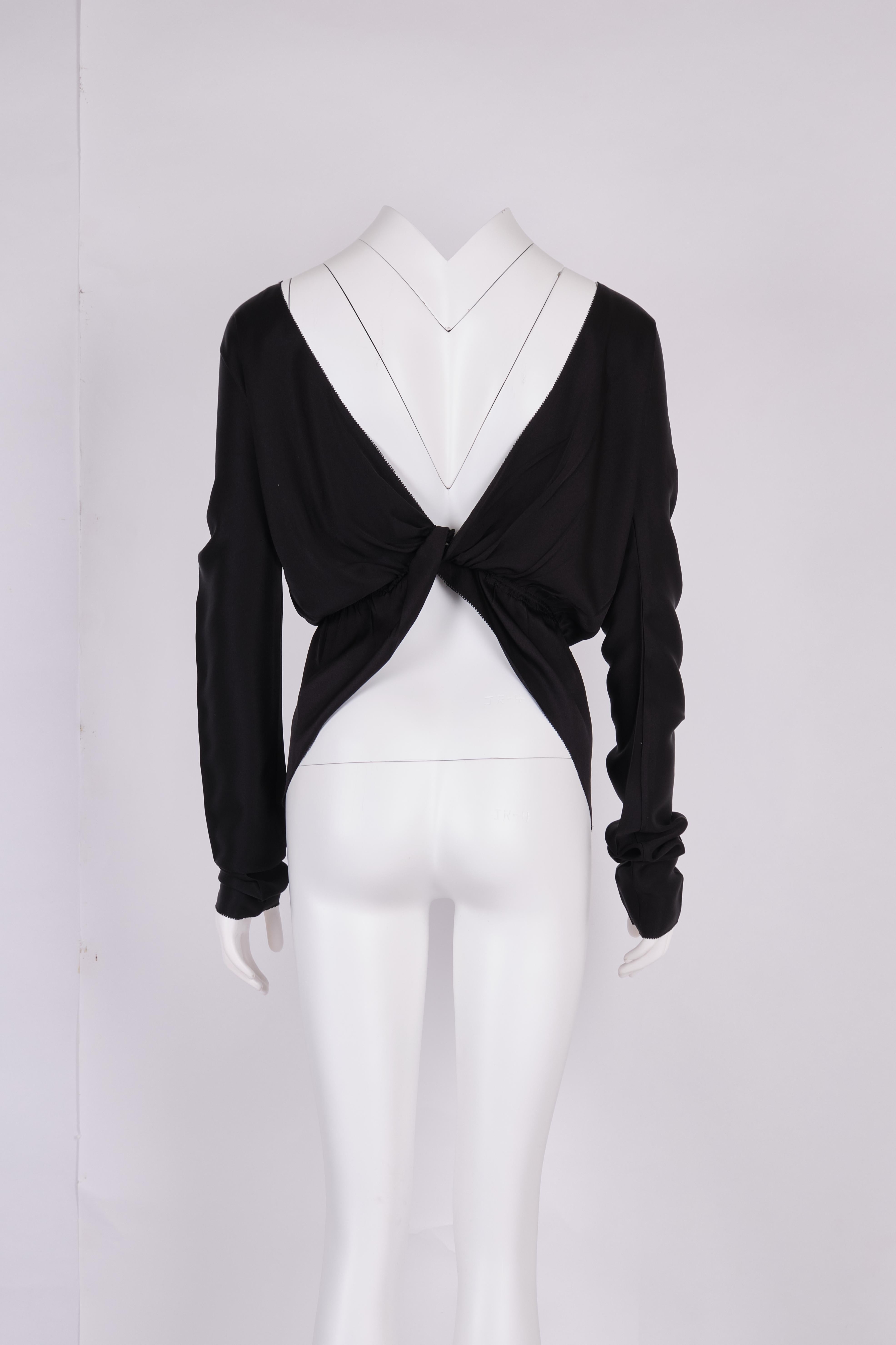 Nero 2002 f/wGucci by Tom Ford Silk Lace-Up Top new w/tag in vendita