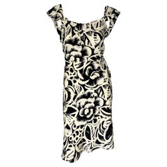 2002 Gucci by Tom Ford Abstract Black White Floral Logo Print Silk Dress