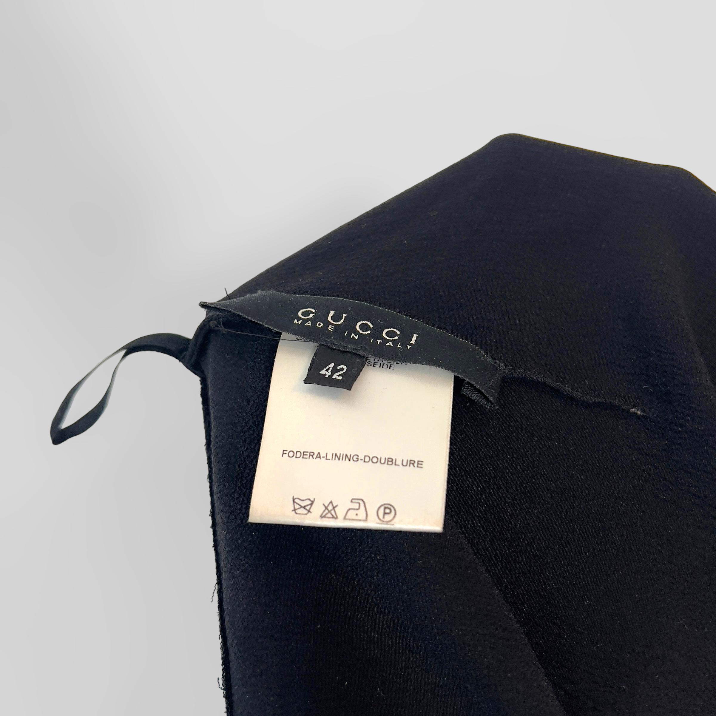 2002 Gucci, due pezzi in seta con lacci e laccetti in vendita 7
