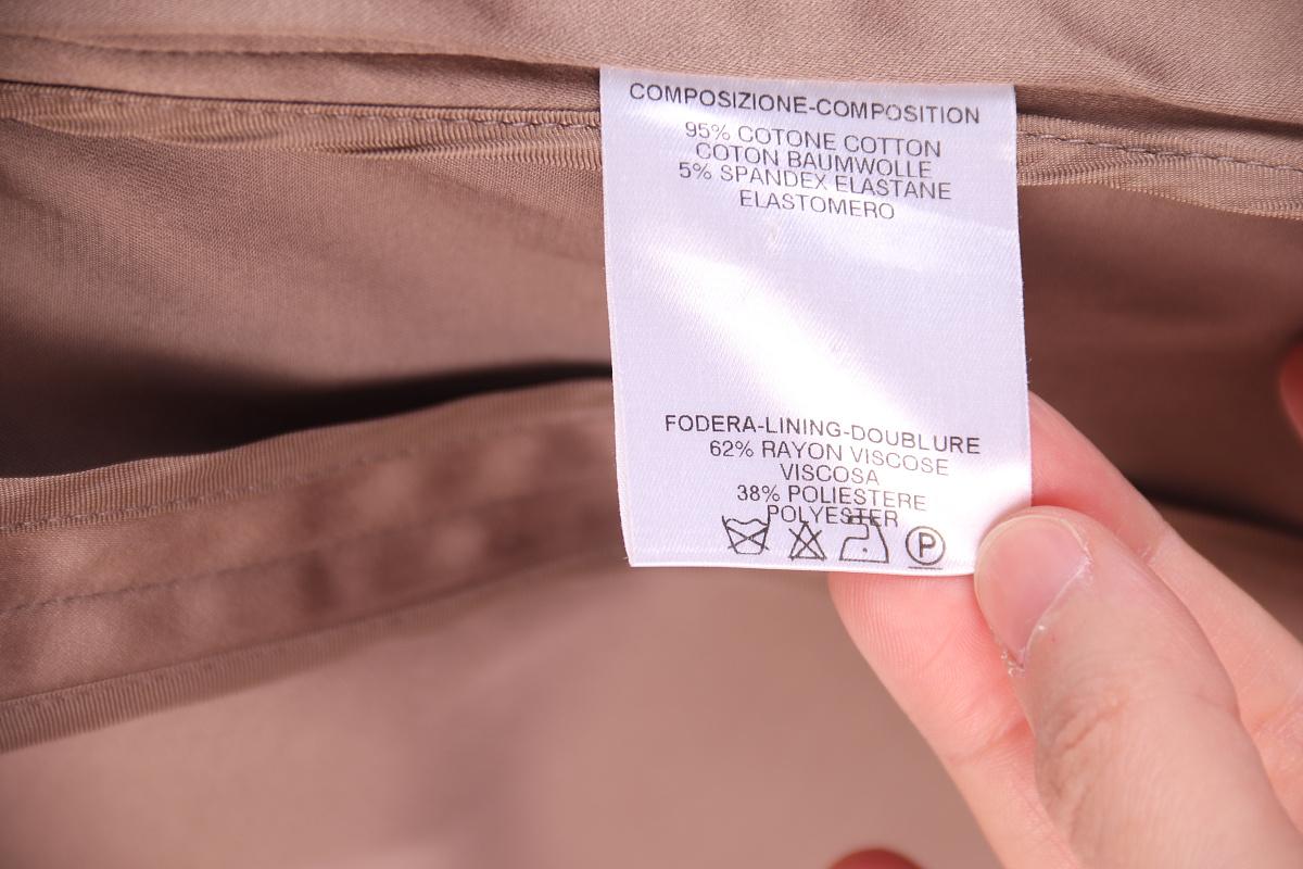 Gucci Tom-Ford-Rockanzug 2002

Größe 40

guter Zustand