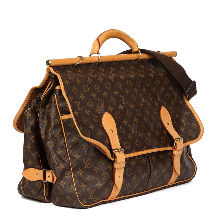 LOUIS VUITTON
Brown Monogram Coated Canvas & Vachetta Leather Hunting

Xupes Reference: CB429
Serial Number: SP0032
Age (Circa): 2002
Authenticity Details: Date Stamp (Made in France)
Gender: Unisex
Type: Travel, Shoulder, Top Handle

Colour: