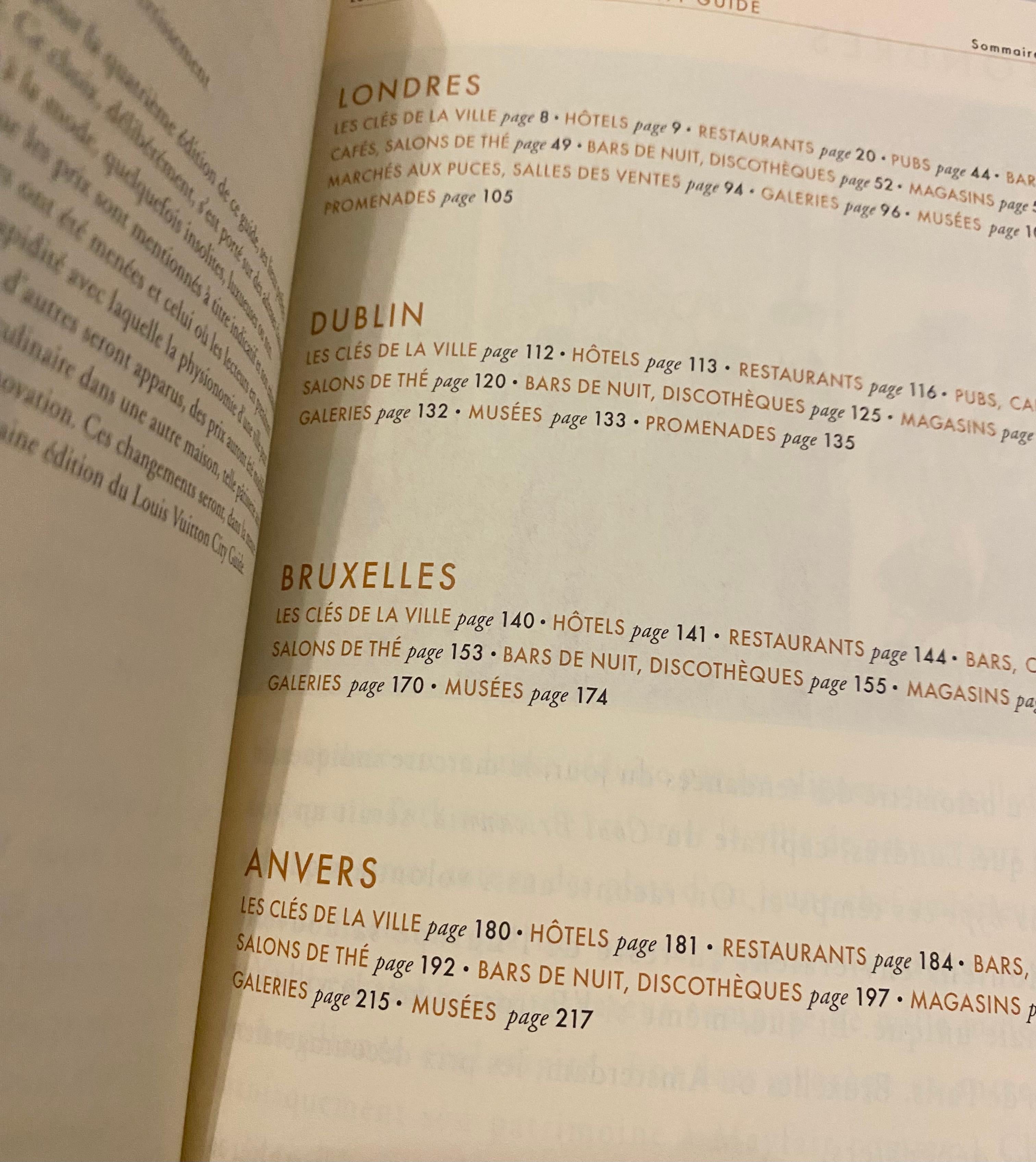 2002 Louis Vuitton Stadtführer Französisch Ausgabe London Dublin Brüssel Antwerpen für Damen oder Herren im Angebot