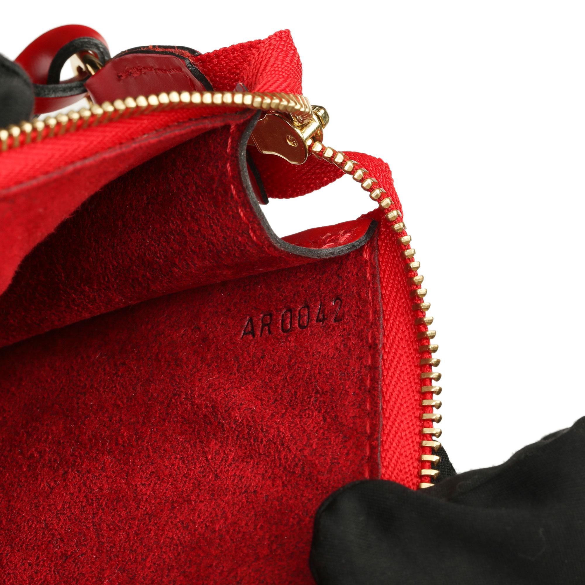 2002 Louis Vuitton Red Epi Leather Vintage Pochette Accessoires 4