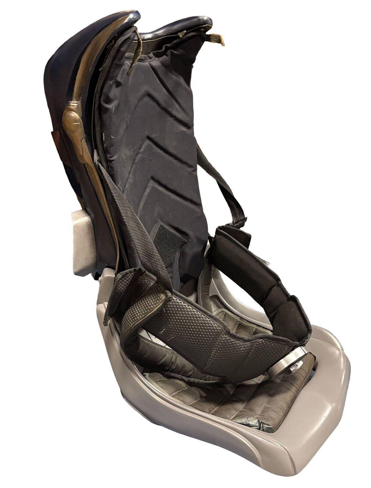 Futuriste Chaise de jeu Y2K Minority Report 2002 Futurist Jetpack Floor en fibre de verre en vente