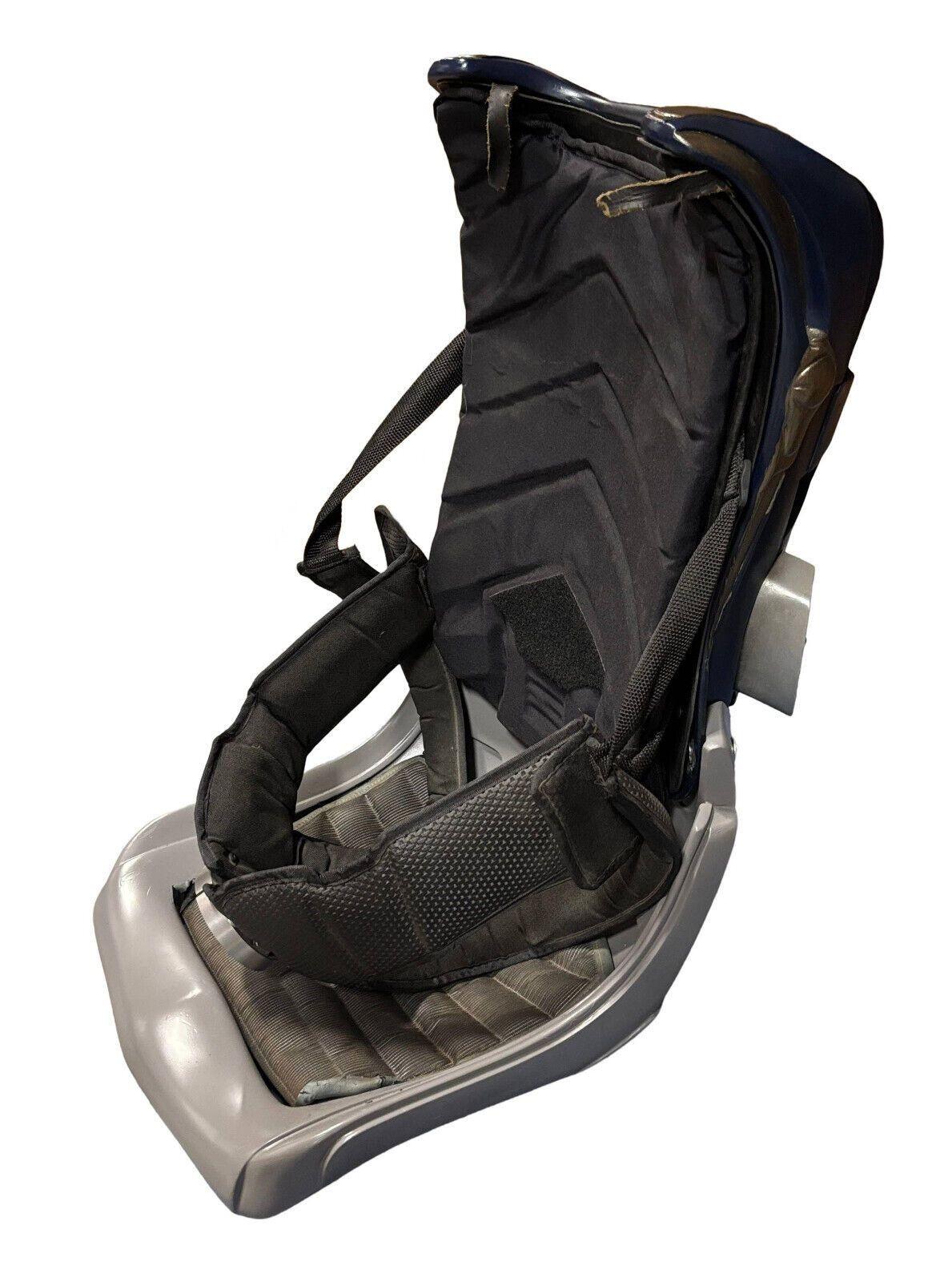 Chaise de jeu Y2K Minority Report 2002 Futurist Jetpack Floor en fibre de verre Excellent état - En vente à Van Nuys, CA