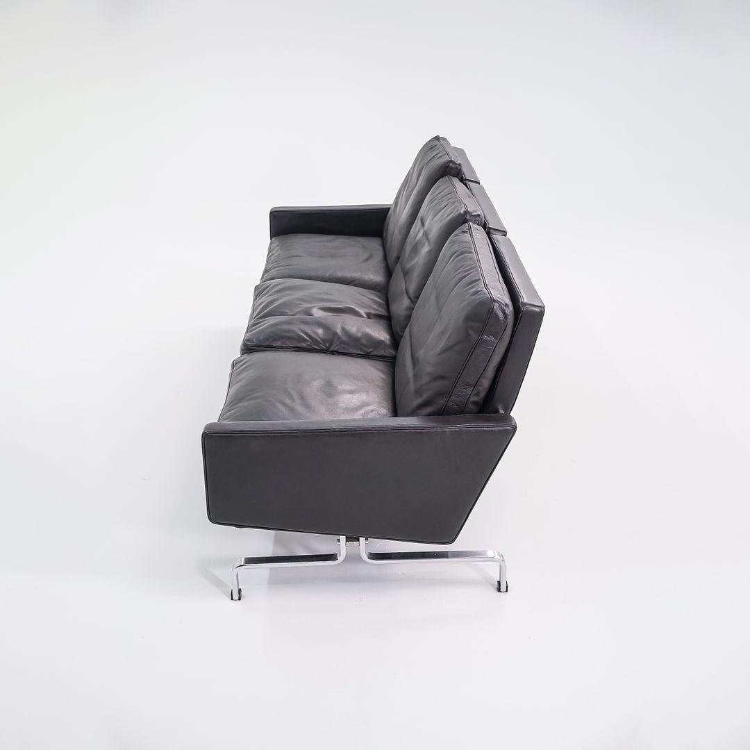 2002 Poul Kjaerholm für Fritz Hansen PK31 Dreisitzer-Sofa aus schwarzem Leder im Angebot 1