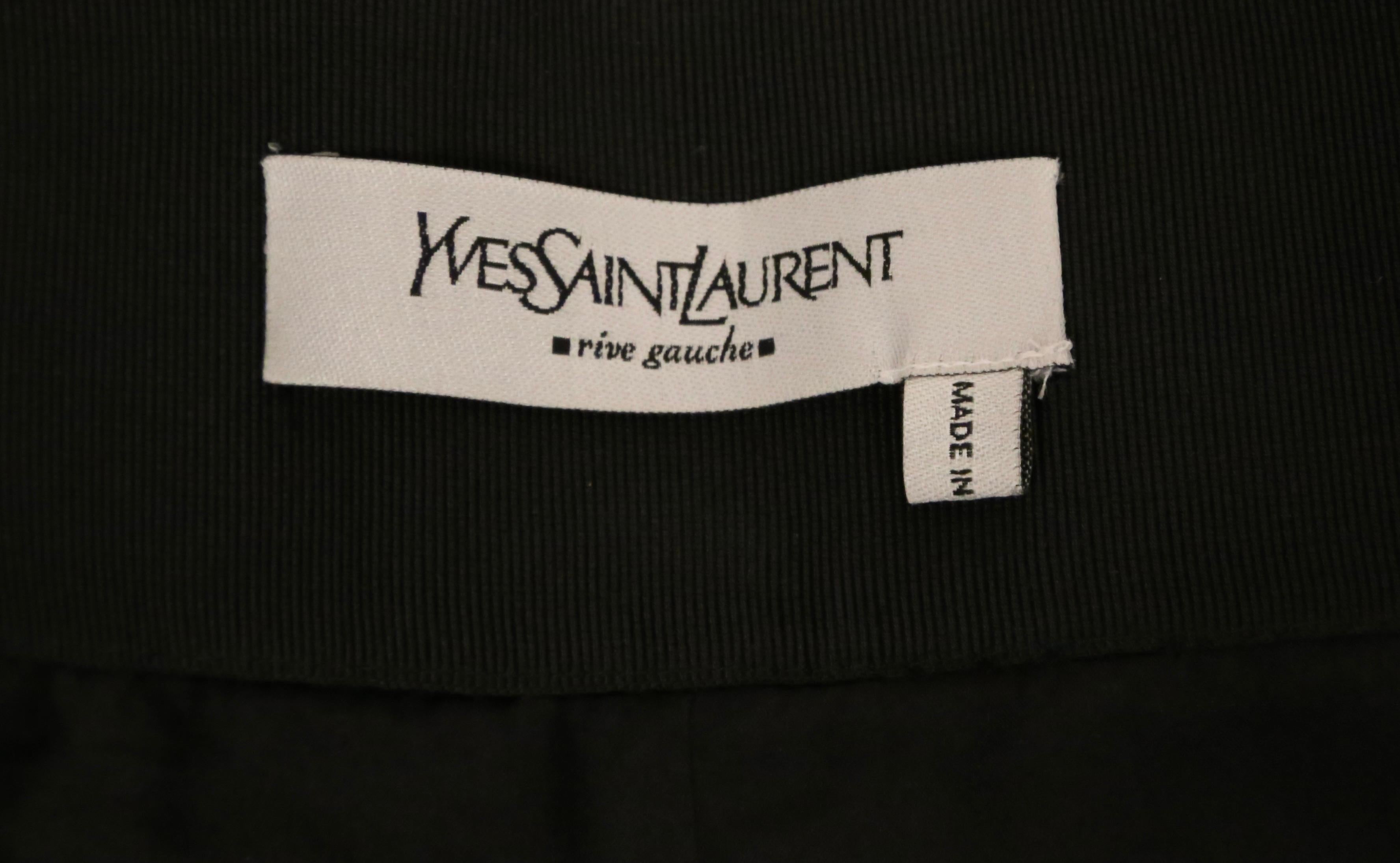 2002 Gonna RUNWAY nera di Tom Ford for Yves Saint Laurent con rifiniture in velluto in vendita 7